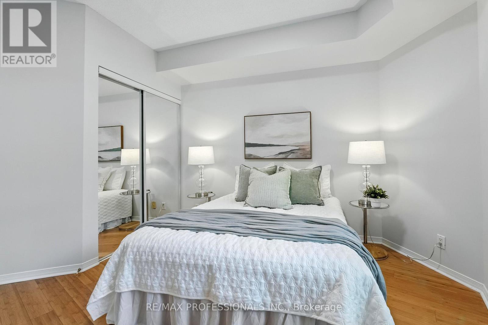 206 - 24 Chapel Street, Halton Hills (Georgetown), Ontario  L7G 6A7 - Photo 27 - W12501460