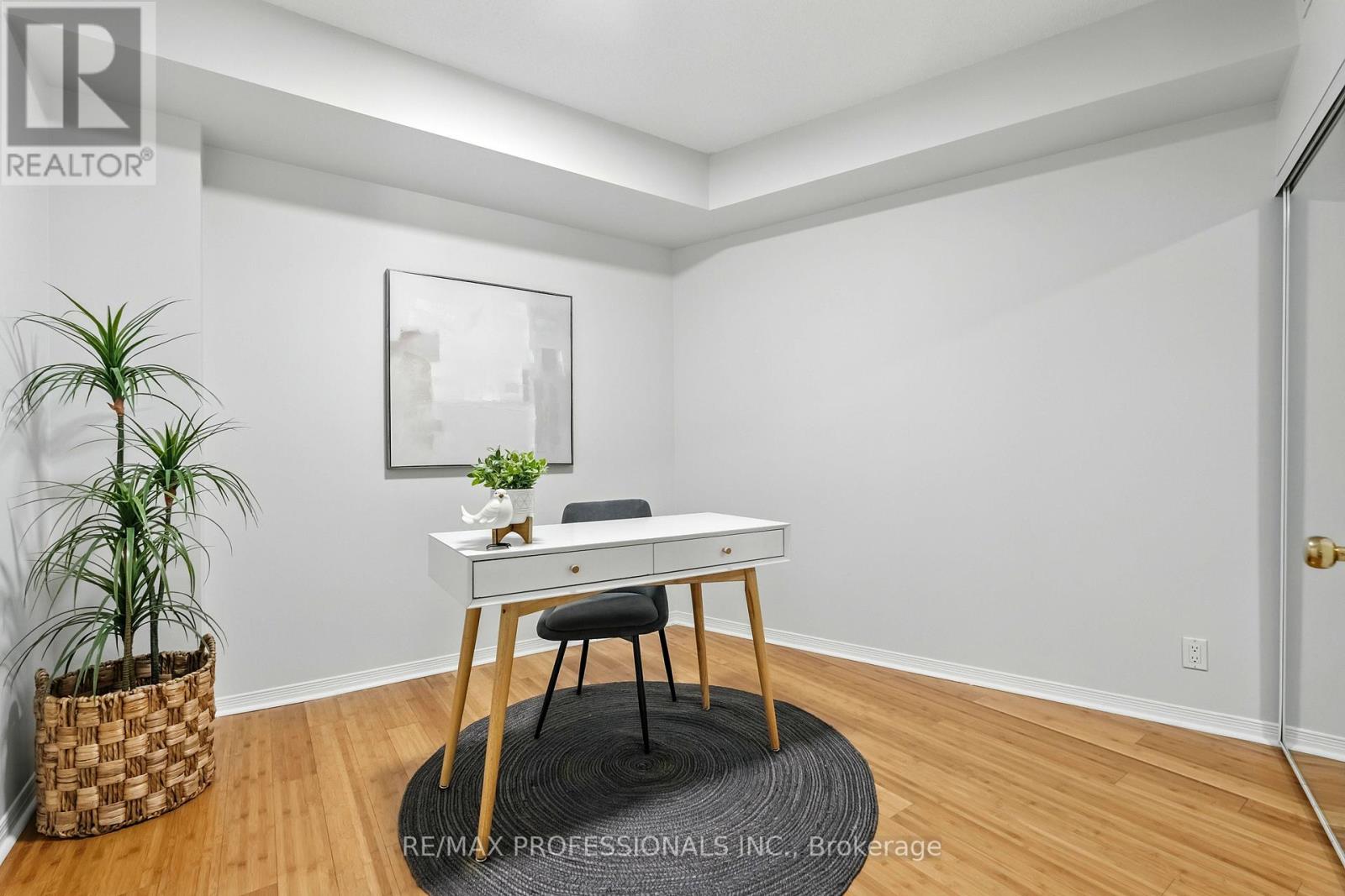 206 - 24 Chapel Street, Halton Hills (Georgetown), Ontario  L7G 6A7 - Photo 28 - W12501460