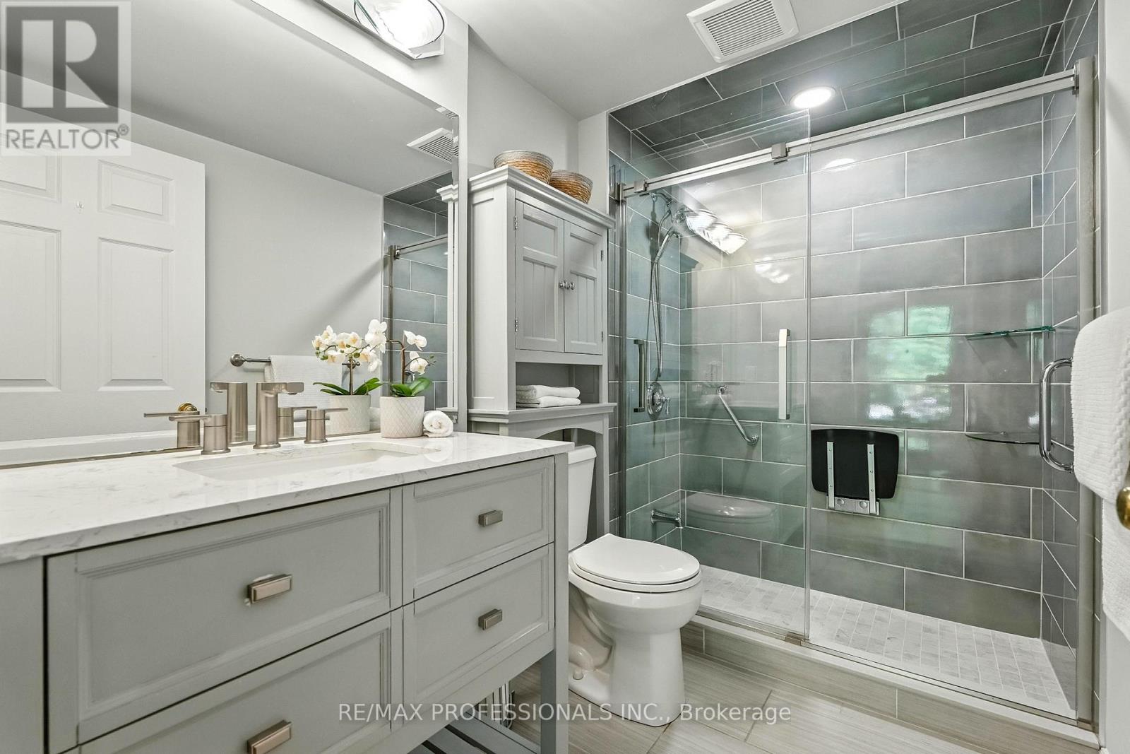 206 - 24 Chapel Street, Halton Hills (Georgetown), Ontario  L7G 6A7 - Photo 30 - W12501460