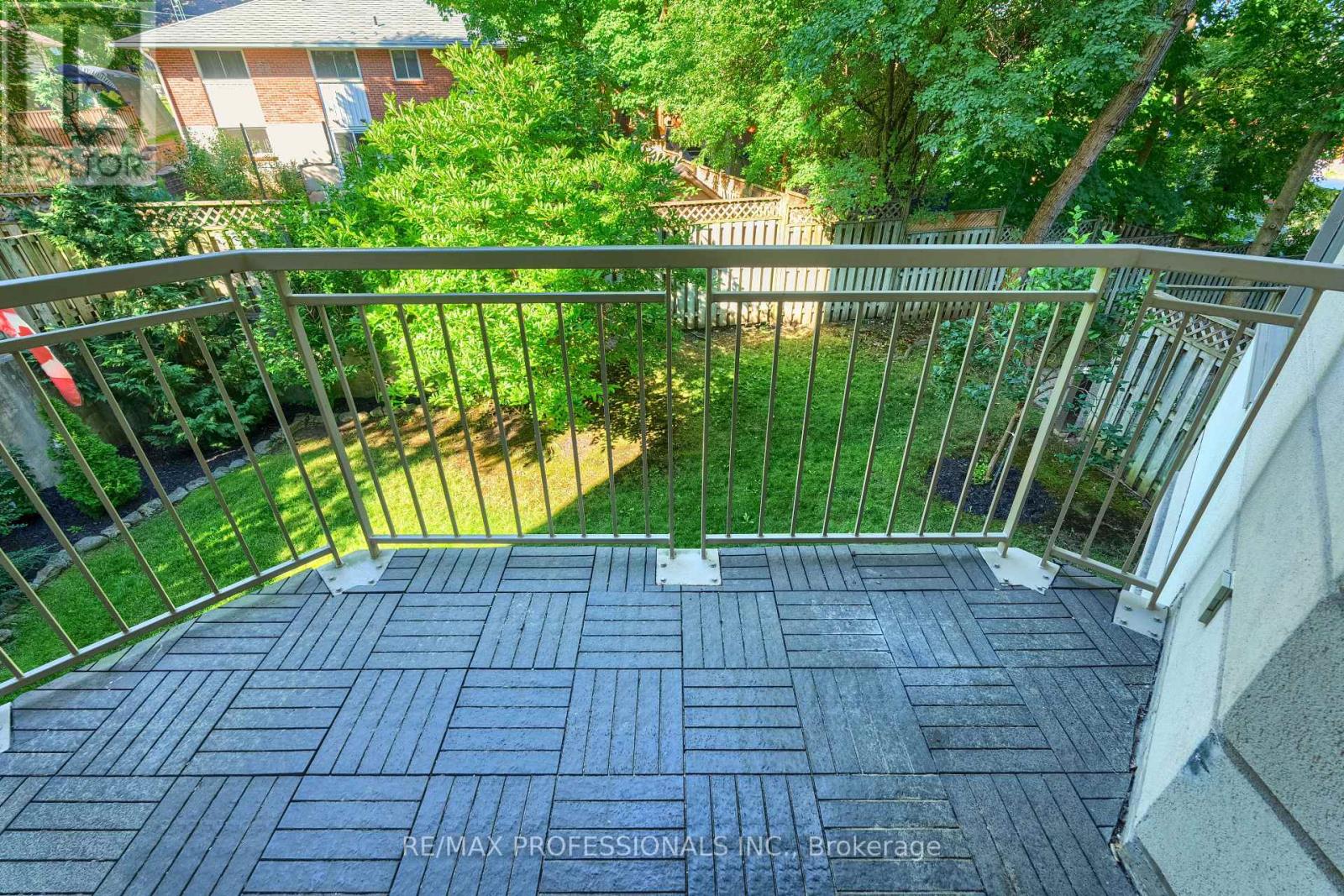 206 - 24 Chapel Street, Halton Hills (Georgetown), Ontario  L7G 6A7 - Photo 34 - W12501460