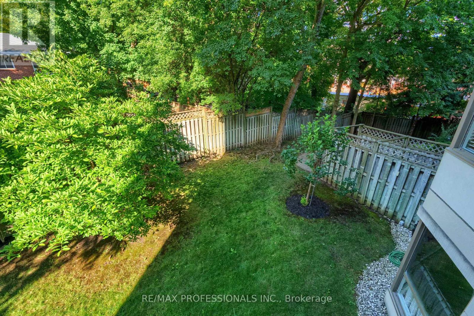 206 - 24 Chapel Street, Halton Hills (Georgetown), Ontario  L7G 6A7 - Photo 37 - W12501460