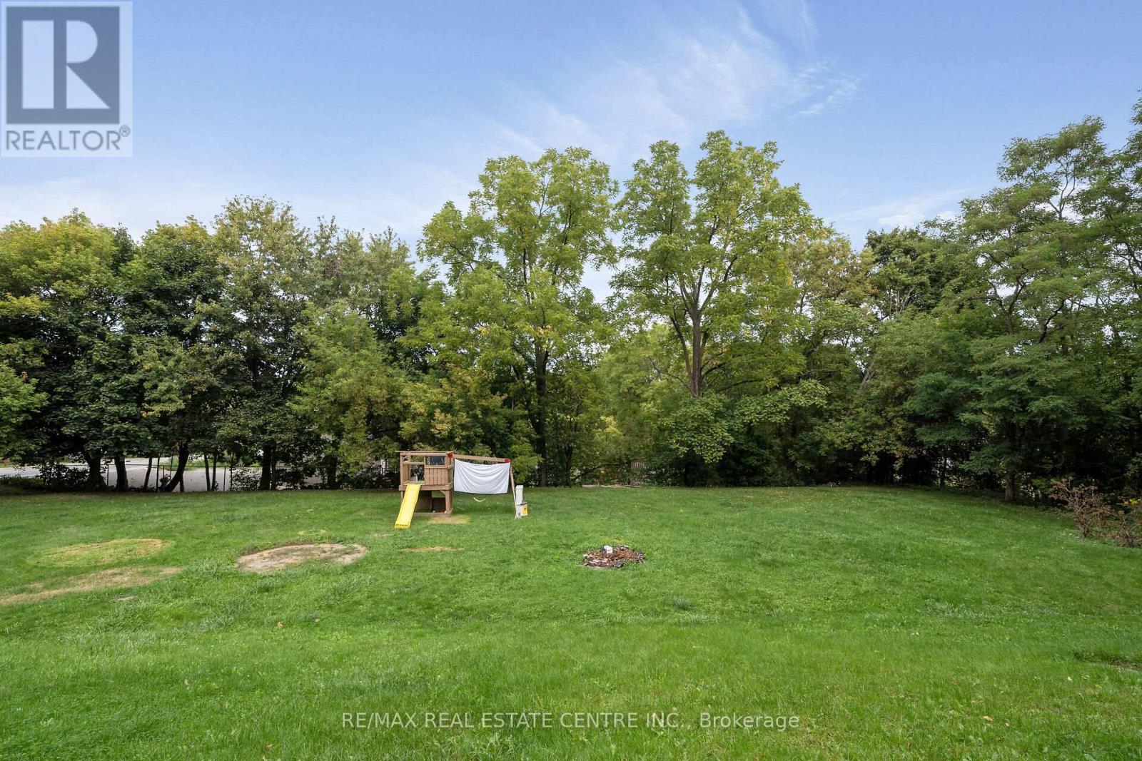 28 Adamson Street S, Halton Hills (Georgetown), Ontario  L0P 1K0 - Photo 23 - W12503534