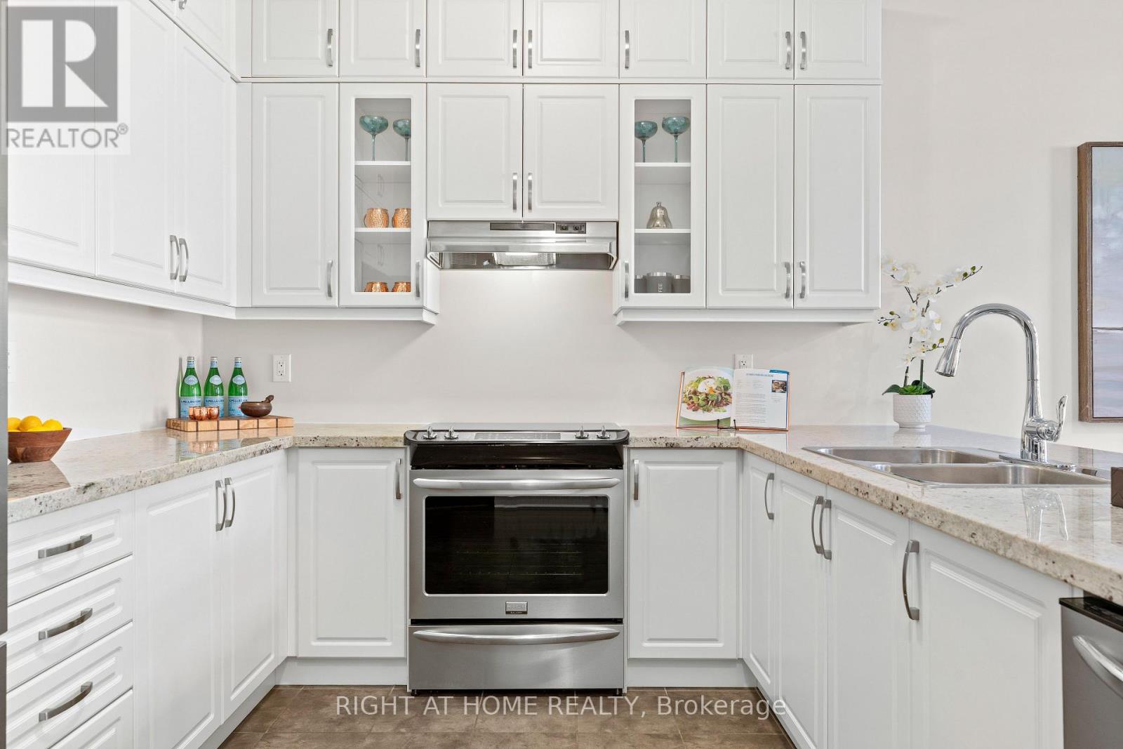 141 Morningside Drive, Halton Hills (Georgetown), Ontario  L7G 0M3 - Photo 6 - W12504496