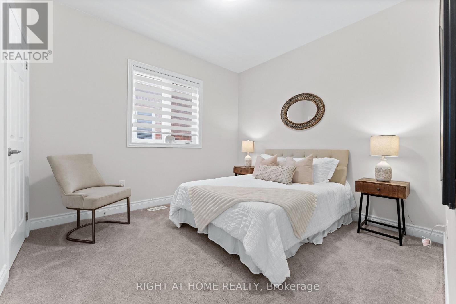 141 Morningside Drive, Halton Hills (Georgetown), Ontario  L7G 0M3 - Photo 8 - W12504496