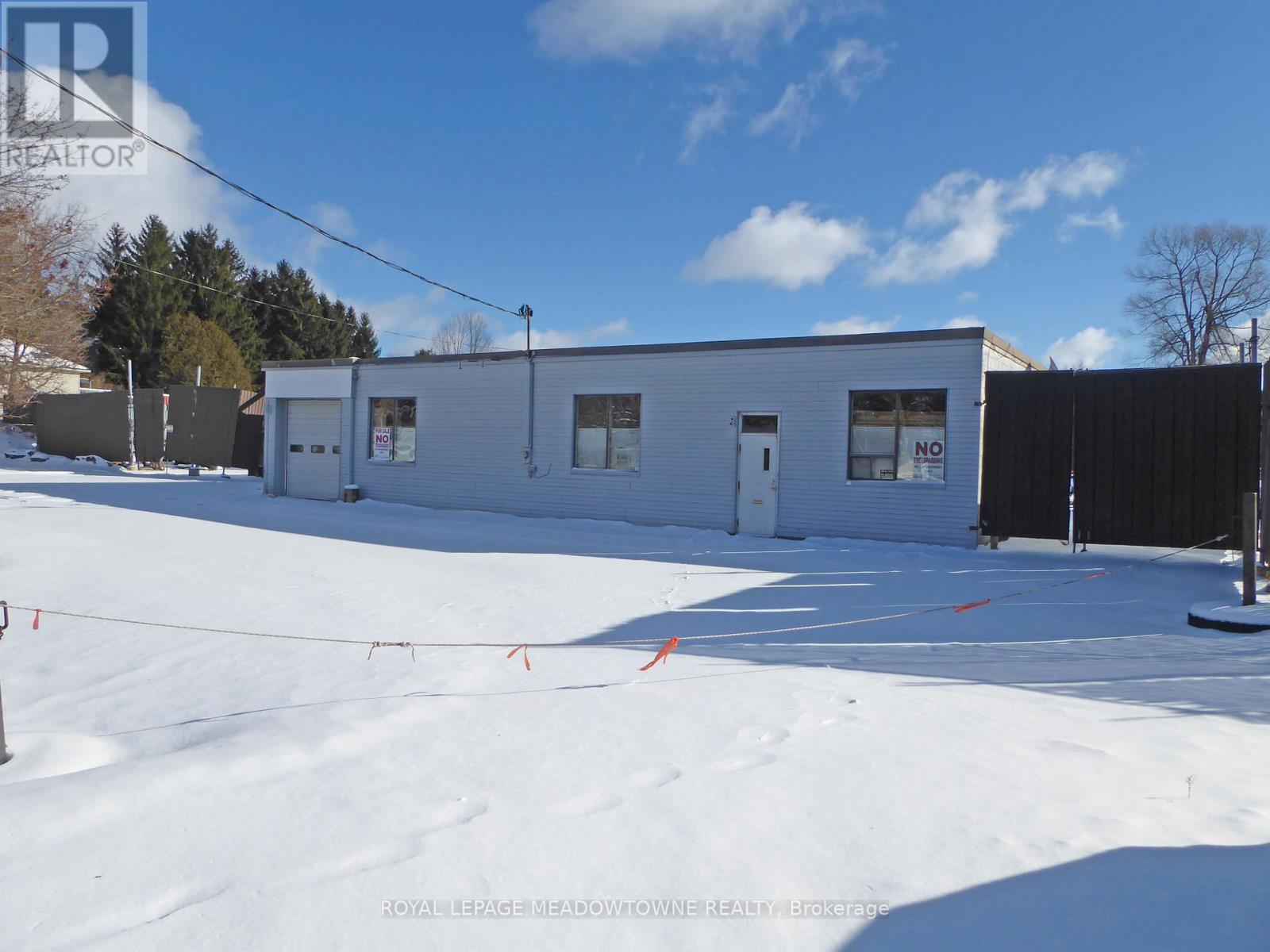 6148 32 Side Road, Halton Hills (Rural Halton Hills), Ontario  L7J 2L7 - Photo 3 - W12506828