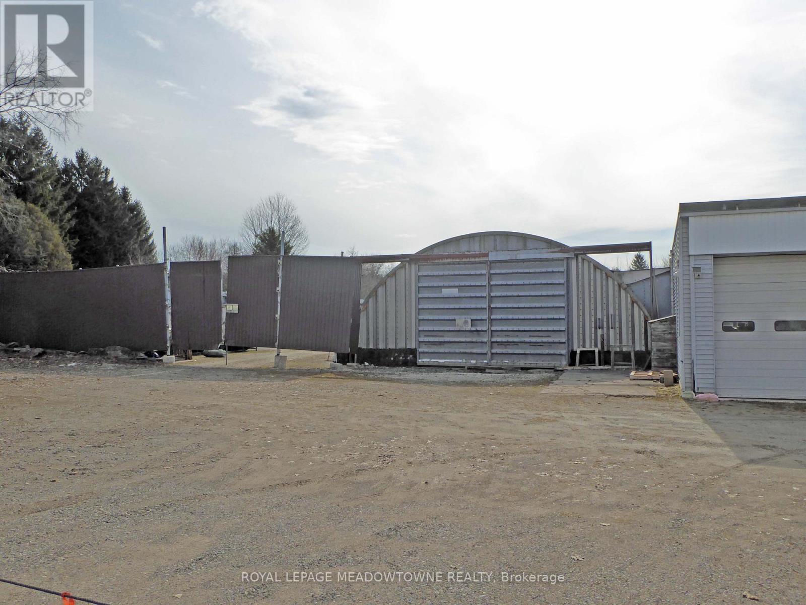 6148 32 Side Road, Halton Hills (Rural Halton Hills), Ontario  L7J 2L7 - Photo 34 - W12506828
