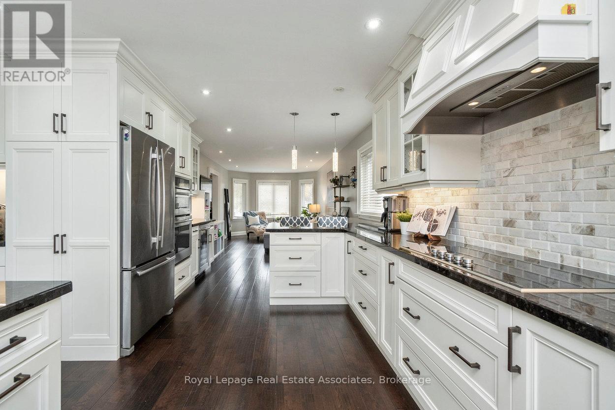 11 Craig Crescent, Halton Hills (Georgetown), Ontario  L7G 5K2 - Photo 12 - W12508184