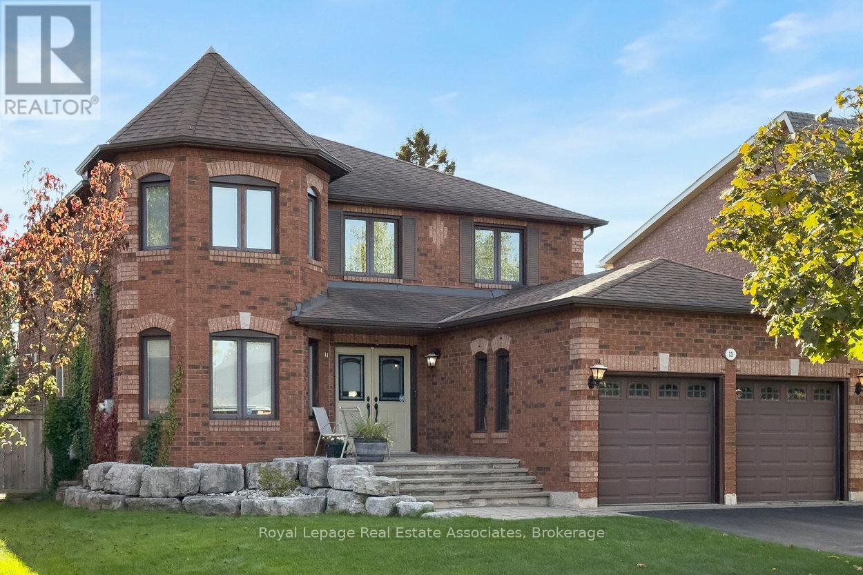 11 Craig Crescent, Halton Hills (Georgetown), Ontario  L7G 5K2 - Photo 2 - W12508184