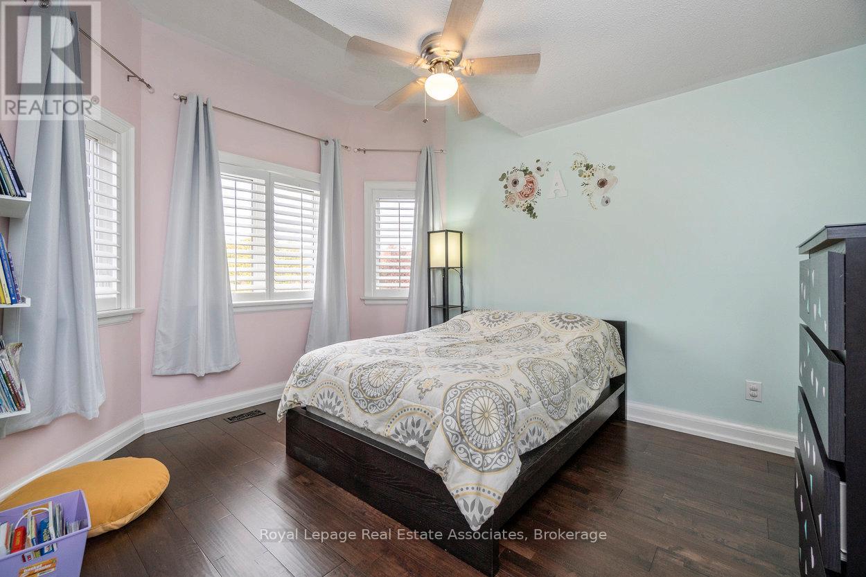 11 Craig Crescent, Halton Hills (Georgetown), Ontario  L7G 5K2 - Photo 32 - W12508184