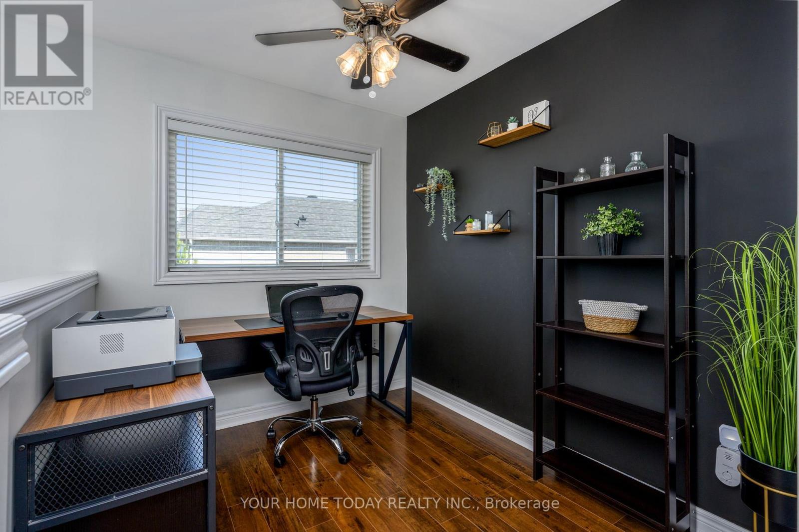 91 Mowat Crescent, Halton Hills (Georgetown), Ontario  L7G 6C8 - Photo 16 - W12511572