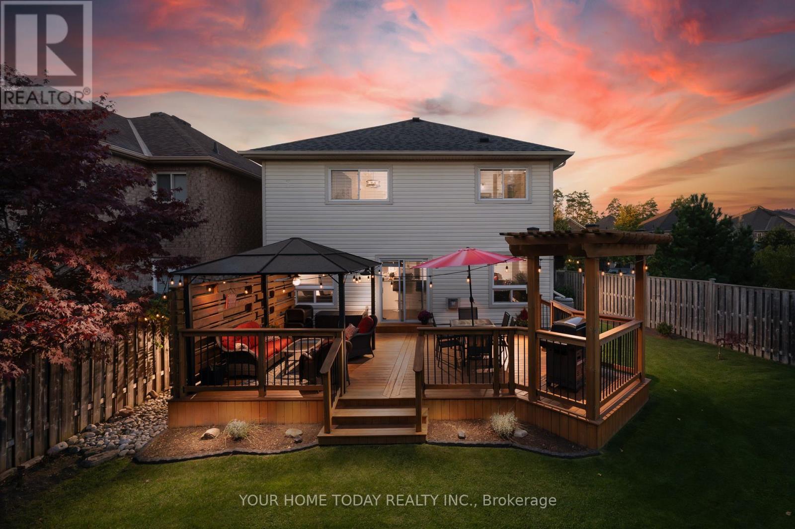 91 Mowat Crescent, Halton Hills (Georgetown), Ontario  L7G 6C8 - Photo 27 - W12511572