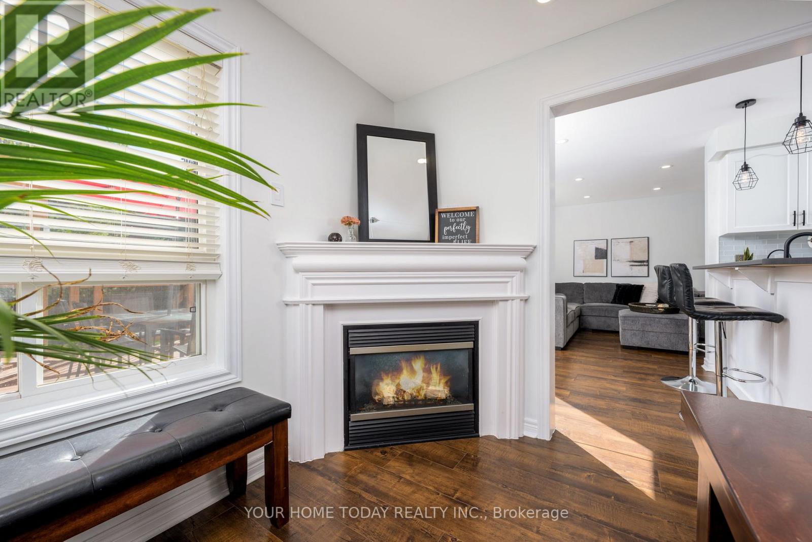 91 Mowat Crescent, Halton Hills (Georgetown), Ontario  L7G 6C8 - Photo 7 - W12511572