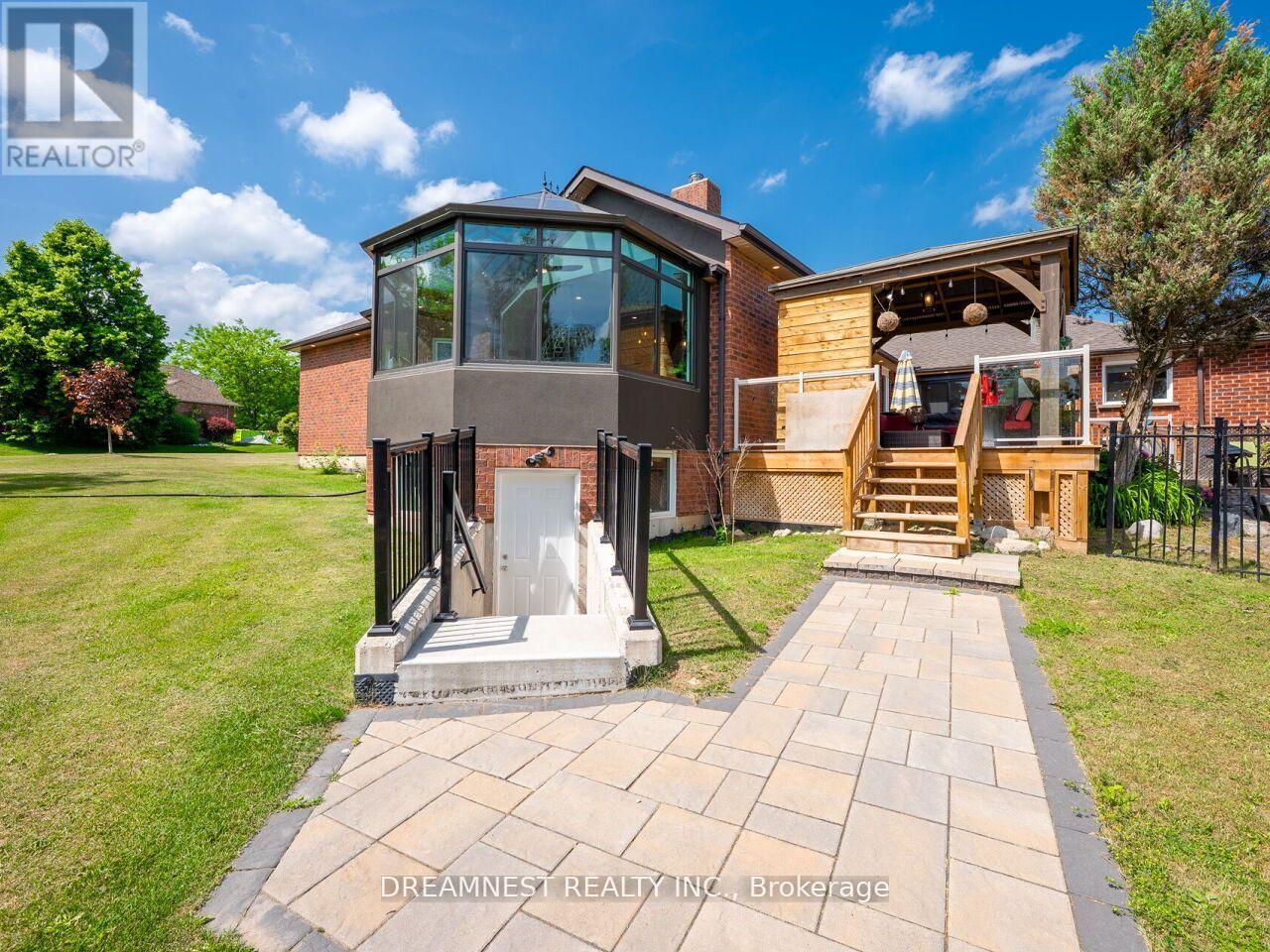 11132 Mcfarland Court, Milton (Brookville/haltonville), Ontario  L0P 1B0 - Photo 39 - W12541690