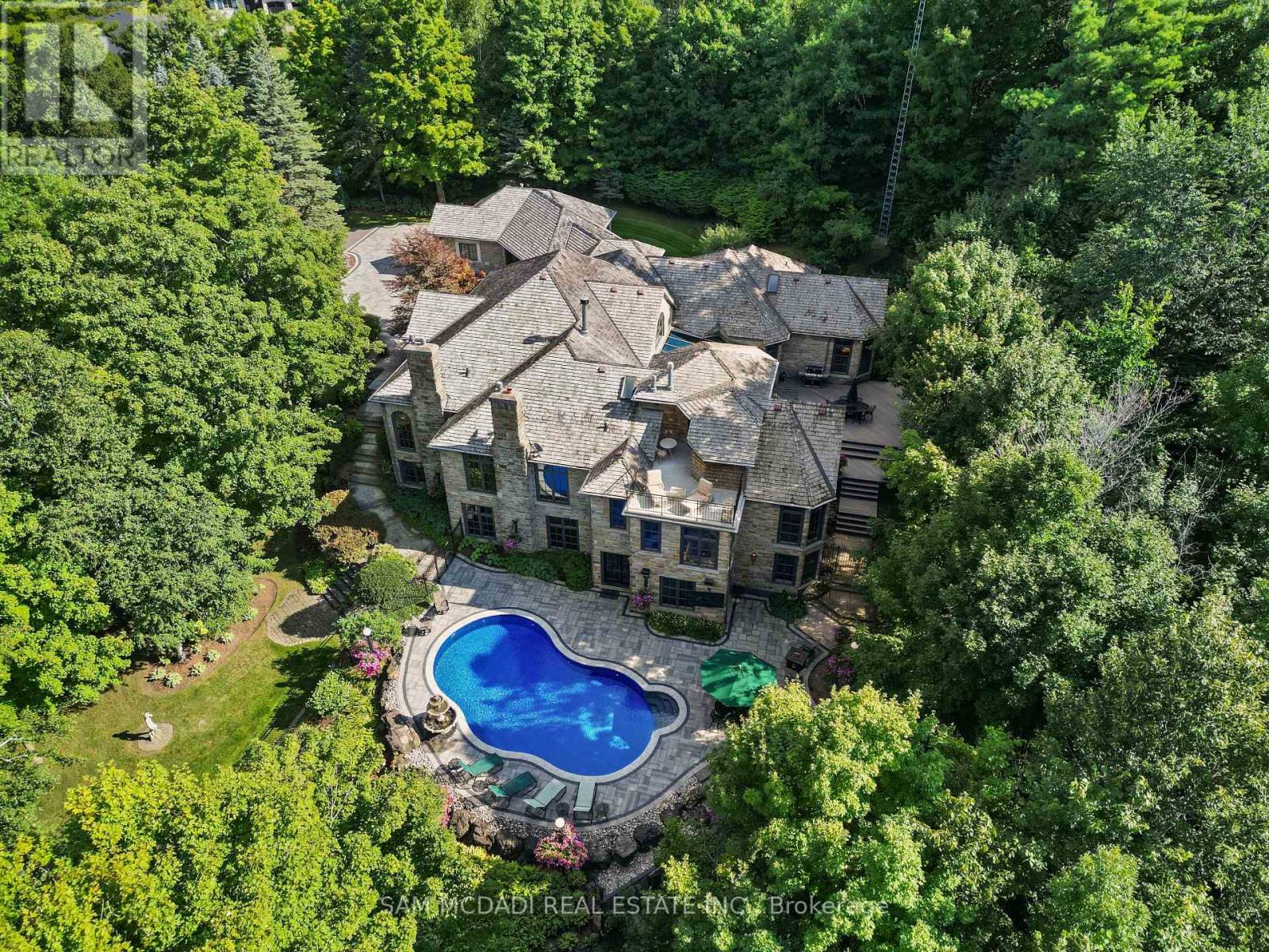 10140 Pineview Trail, Milton, Ontario  L0P 1B0 - Photo 49 - W12551356