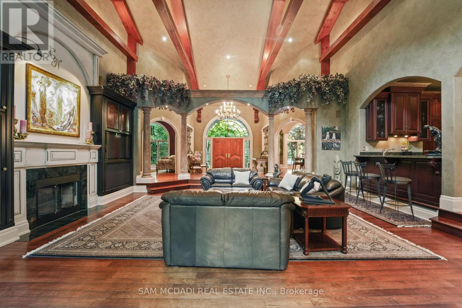 10140 Pineview Trail, Milton, Ontario  L0P 1B0 - Photo 8 - W12551356