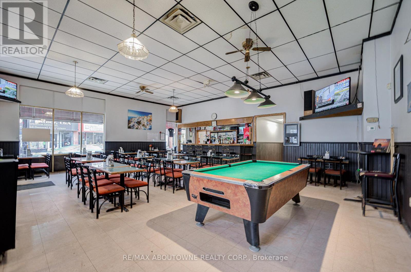 28 Mill Street E, Halton Hills (Ac Acton), Ontario  L7J 1H2 - Photo 12 - W12566392