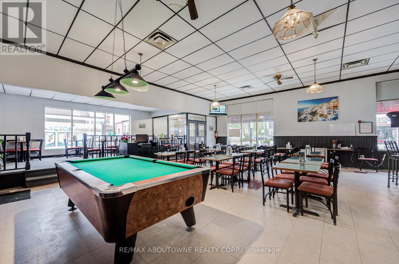 28 Mill Street E, Halton Hills (Ac Acton), Ontario  L7J 1H2 - Photo 15 - W12566392