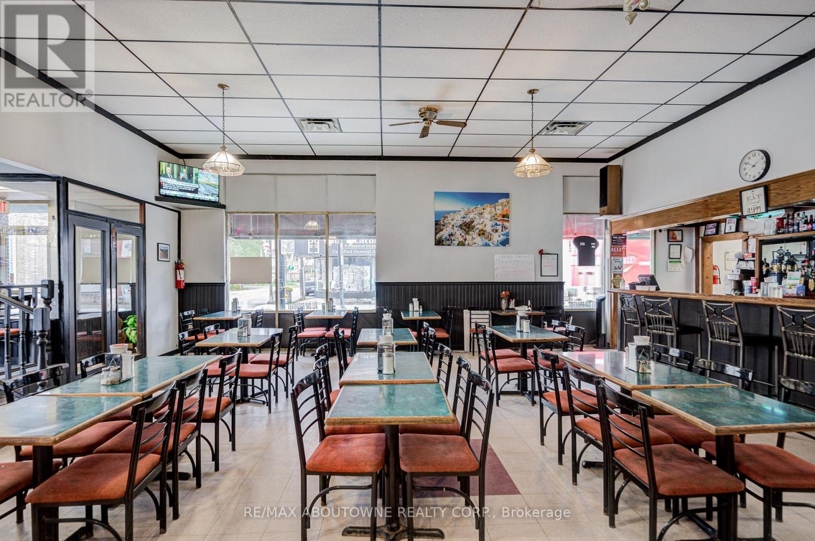 28 Mill Street E, Halton Hills (Ac Acton), Ontario  L7J 1H2 - Photo 16 - W12566392