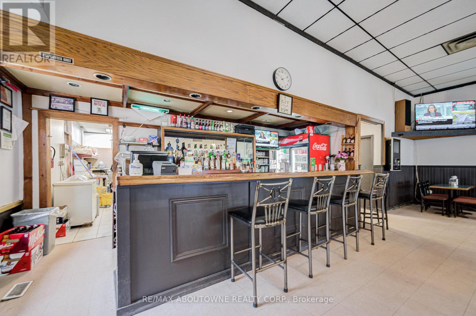 28 Mill Street E, Halton Hills (Ac Acton), Ontario  L7J 1H2 - Photo 21 - W12566392