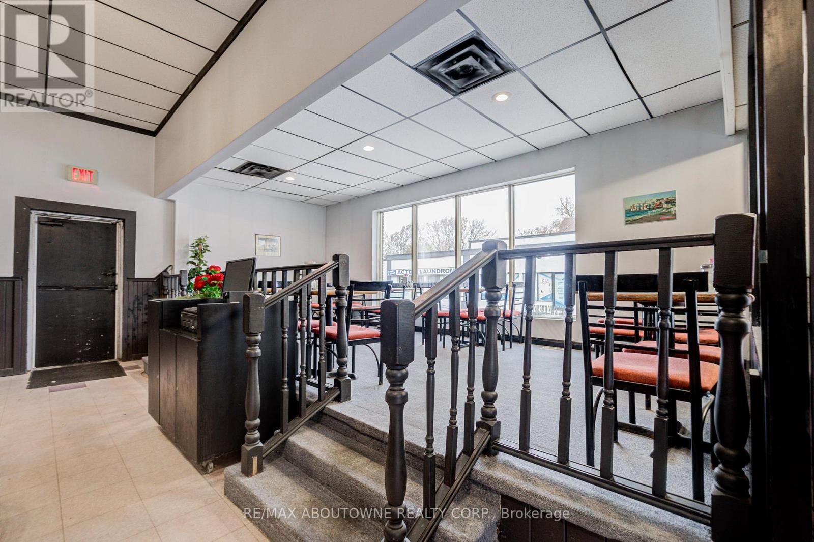 28 Mill Street E, Halton Hills (Ac Acton), Ontario  L7J 1H2 - Photo 29 - W12566392