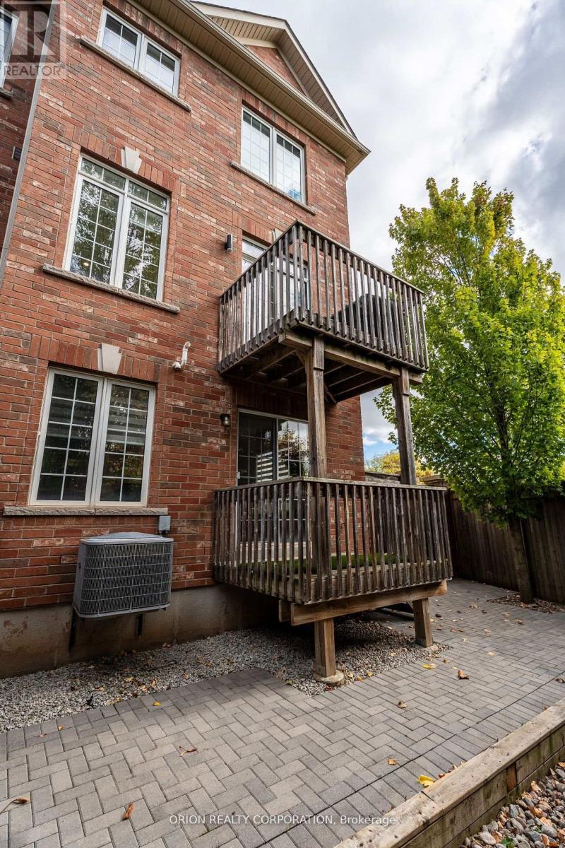 1 Promenade Trail, Halton Hills (Georgetown), Ontario  L7G 0G8 - Photo 43 - W12576848