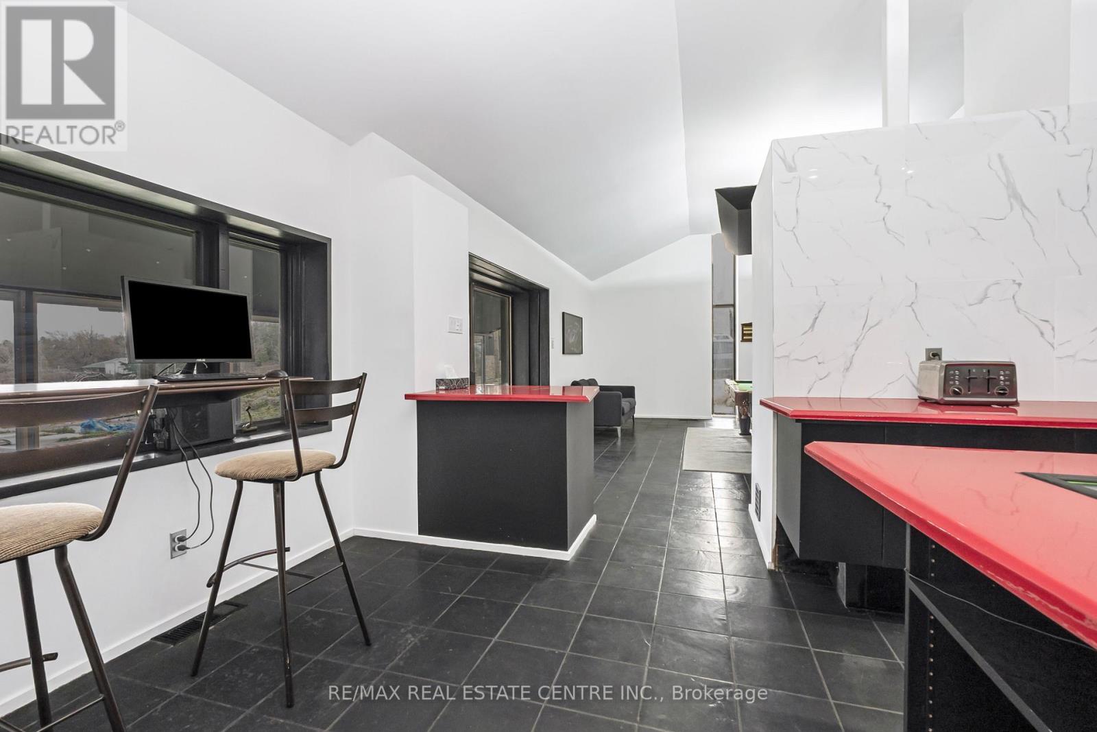 4314 Concession 11 Road, Puslinch, Ontario  L0P 1J0 - Photo 12 - X12578490