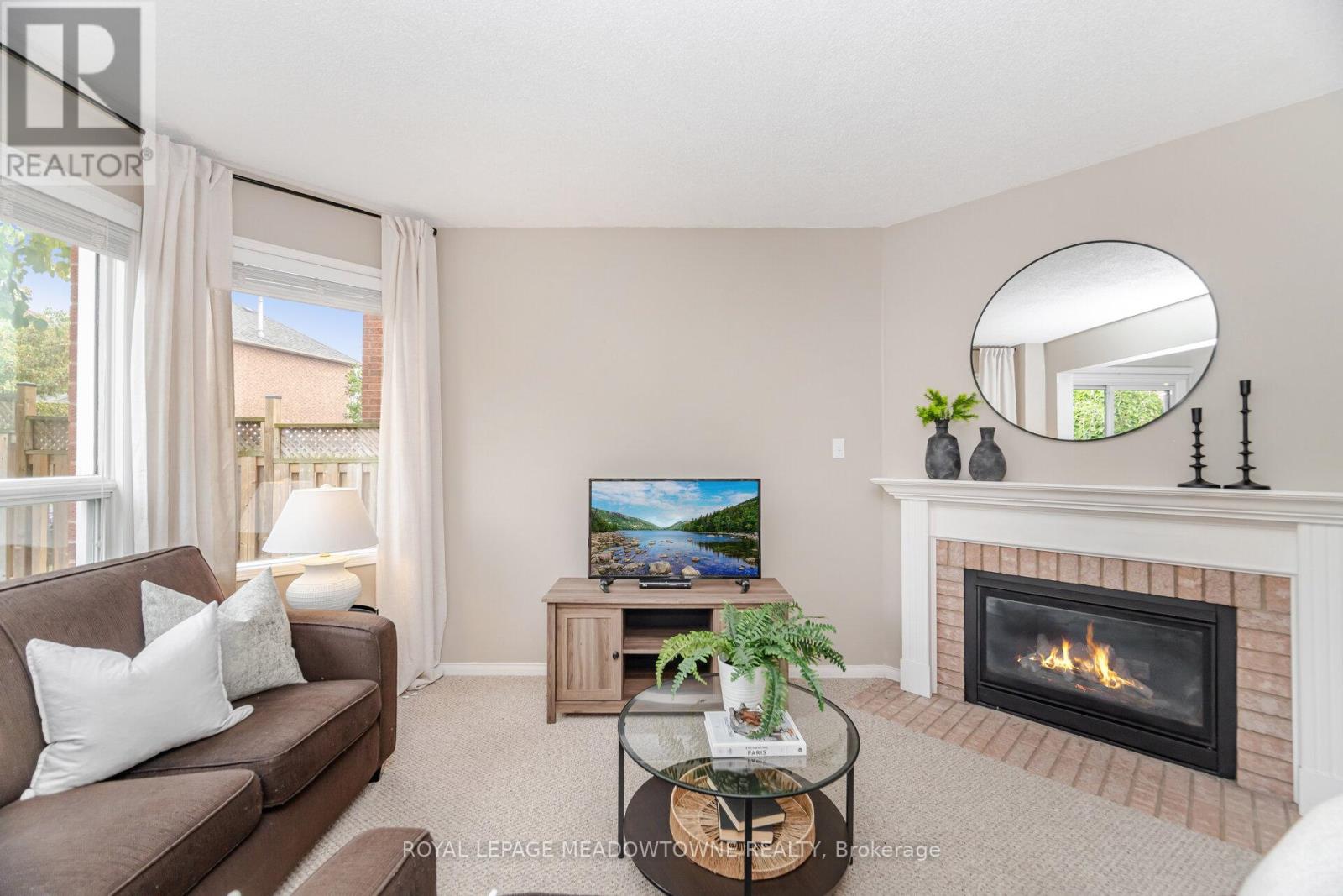 33 Harrop Avenue, Halton Hills (Georgetown), Ontario  L7G 5R4 - Photo 16 - W12581430