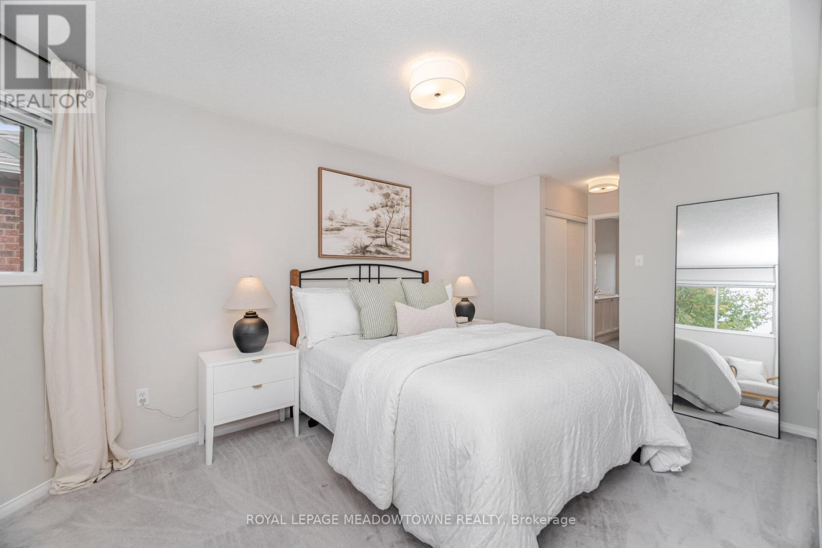 33 Harrop Avenue, Halton Hills (Georgetown), Ontario  L7G 5R4 - Photo 24 - W12581430