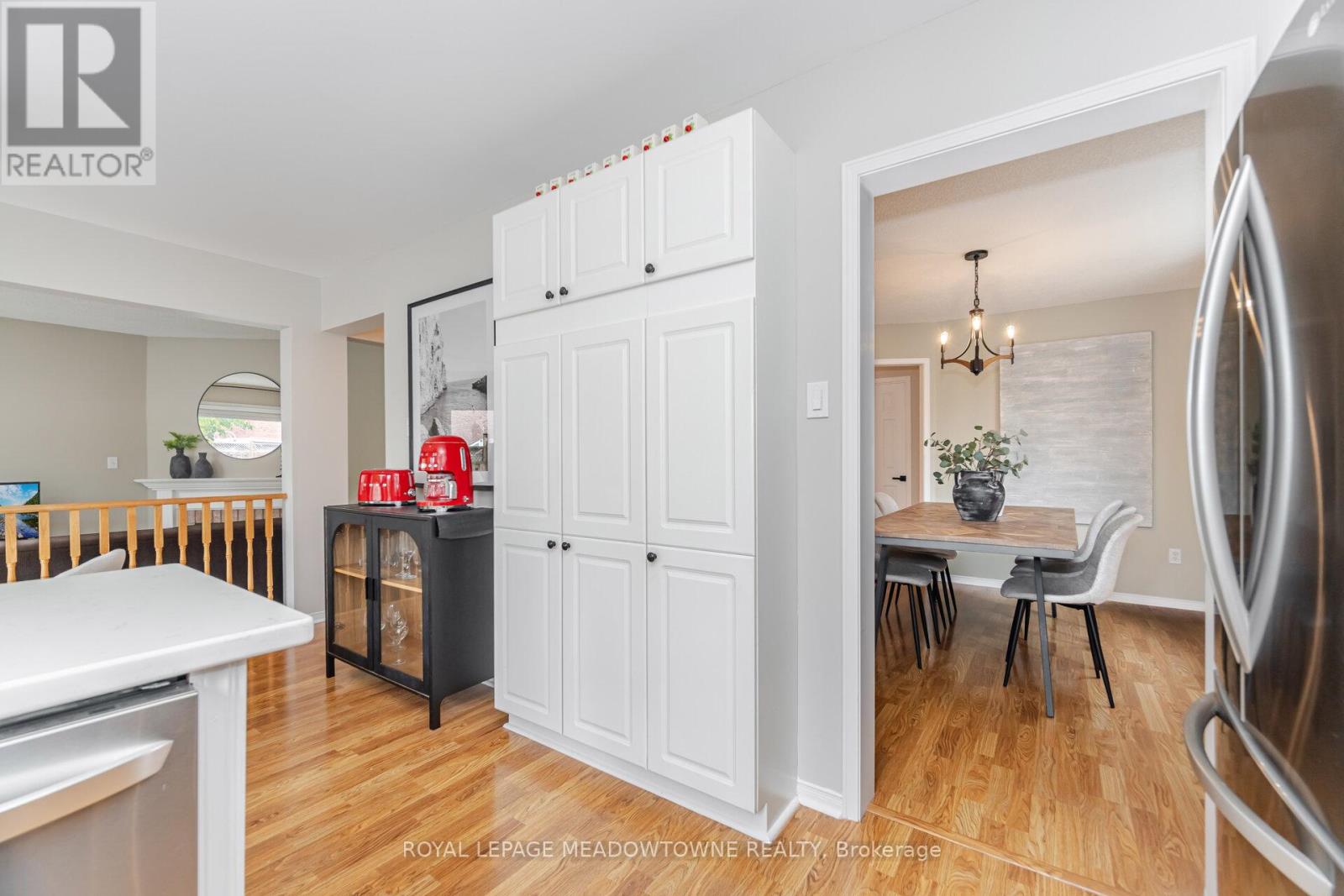 33 Harrop Avenue, Halton Hills (Georgetown), Ontario  L7G 5R4 - Photo 9 - W12581430