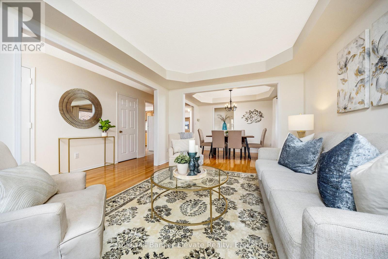 81 Atwood Avenue, Halton Hills (Georgetown), Ontario  L7G 6C5 - Photo 9 - W12584328