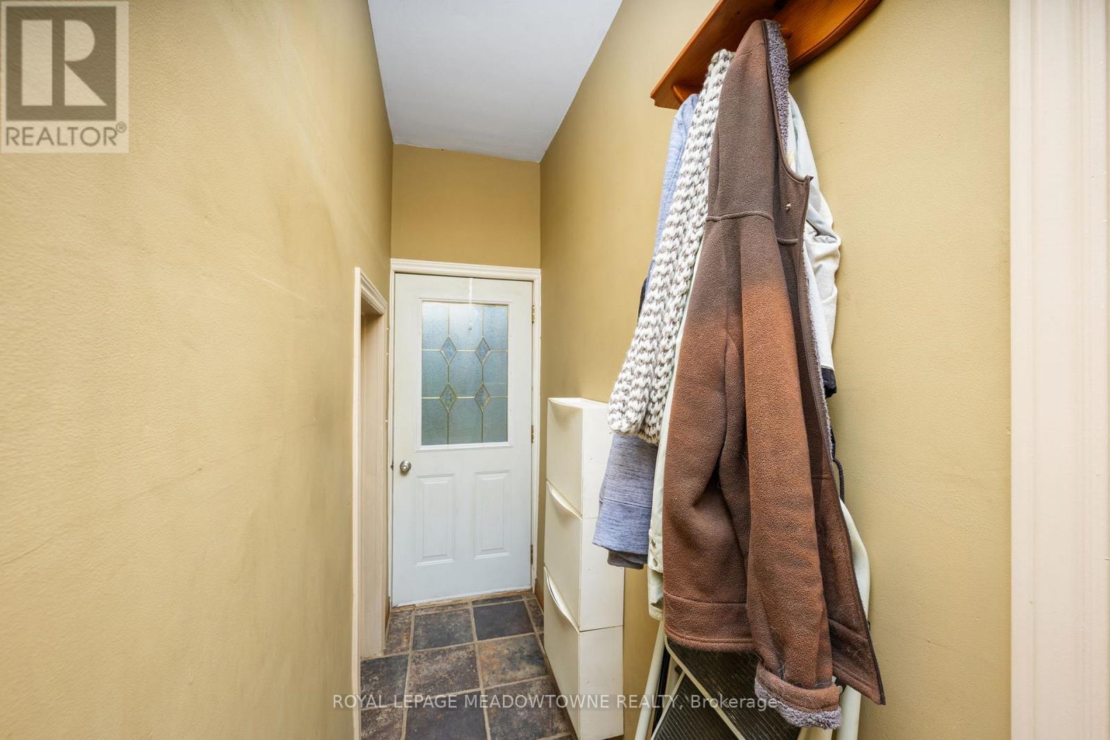 5 Louisa Street, Halton Hills (Georgetown), Ontario  L0P 1K0 - Photo 15 - W12596980