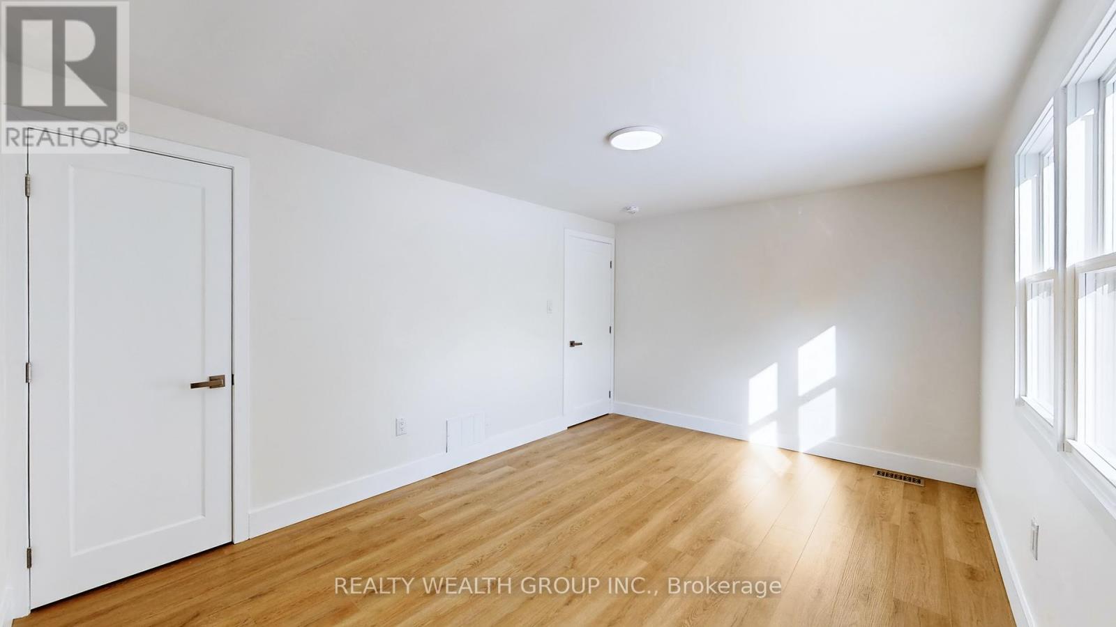 11026 Trafalgar Road, Halton Hills (Stewarttown), Ontario  L7G 4S5 - Photo 14 - W12597210