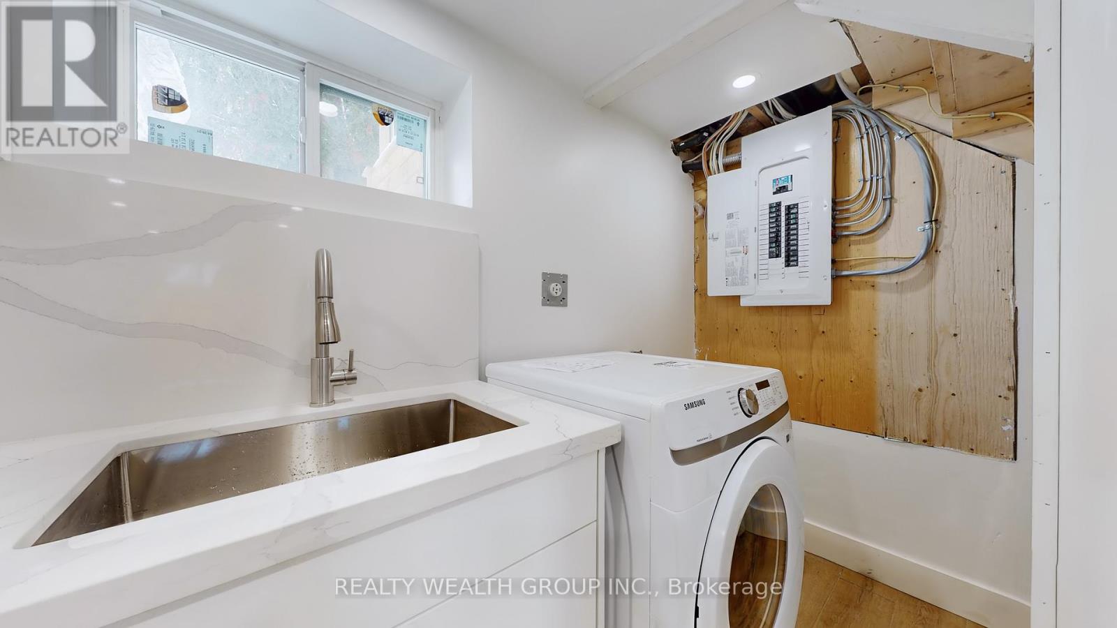 11026 Trafalgar Road, Halton Hills (Stewarttown), Ontario  L7G 4S5 - Photo 35 - W12597210