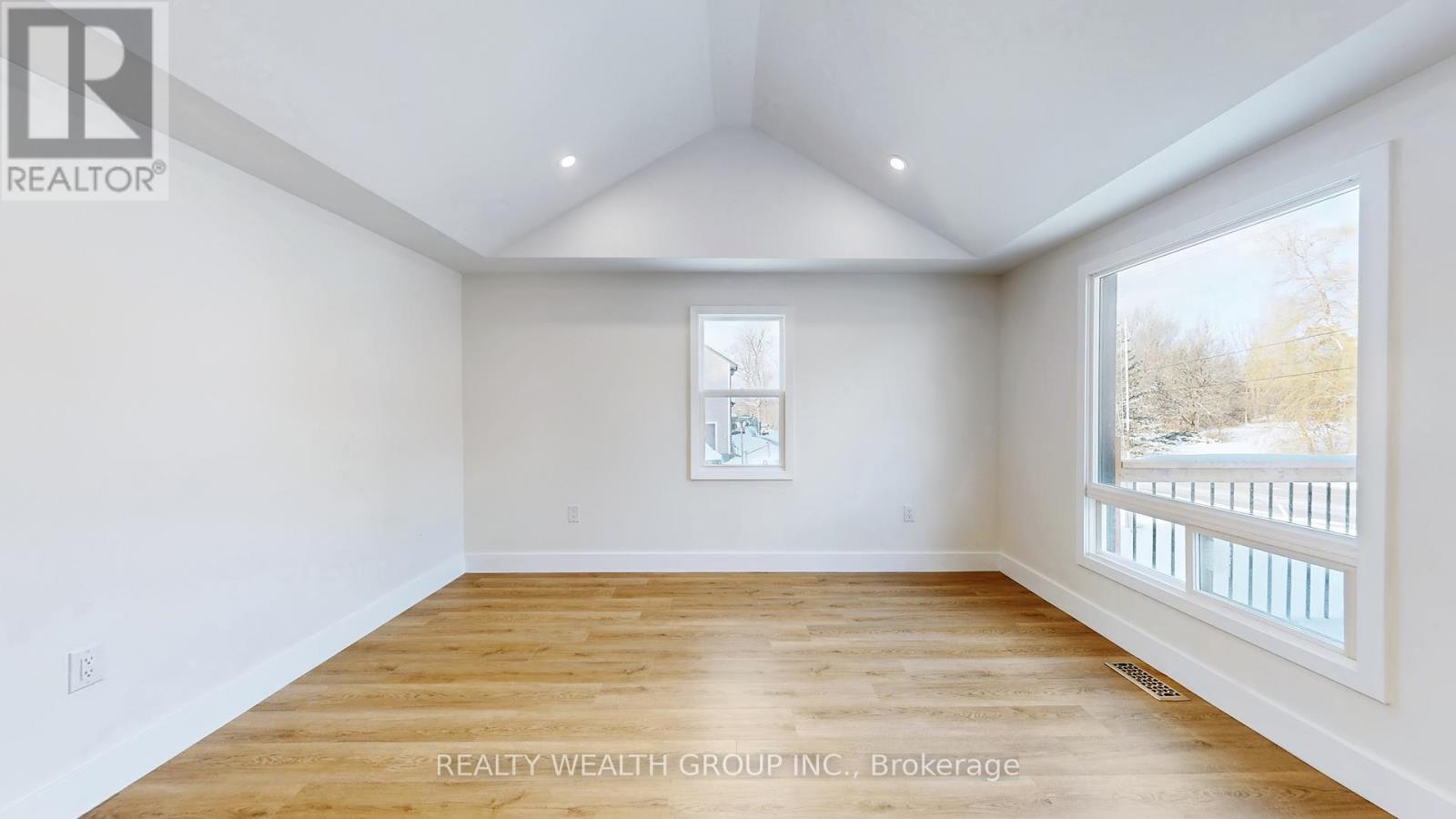 11026 Trafalgar Road, Halton Hills (Stewarttown), Ontario  L7G 4S5 - Photo 4 - W12597210