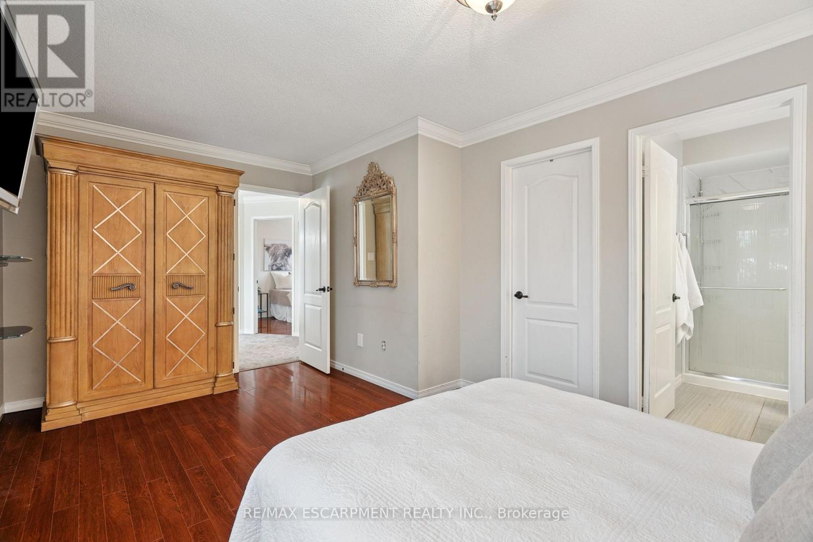 7 Birchway Place, Halton Hills (Ac Acton), Ontario  L7J 2X4 - Photo 30 - W12605964