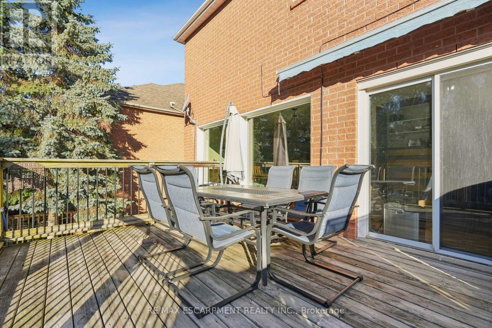 7 Birchway Place, Halton Hills (Ac Acton), Ontario  L7J 2X4 - Photo 42 - W12605964