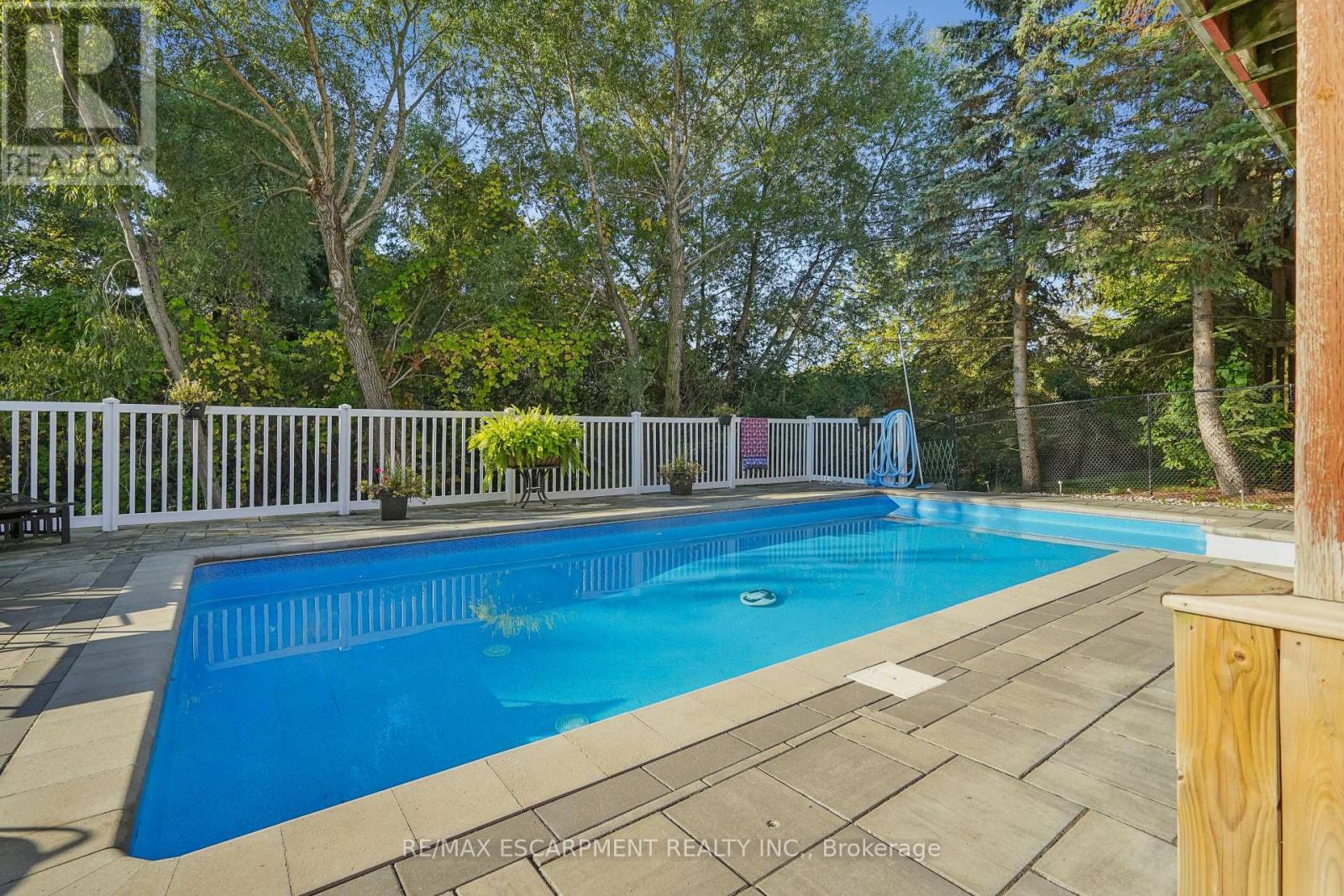 7 Birchway Place, Halton Hills (Ac Acton), Ontario  L7J 2X4 - Photo 46 - W12605964