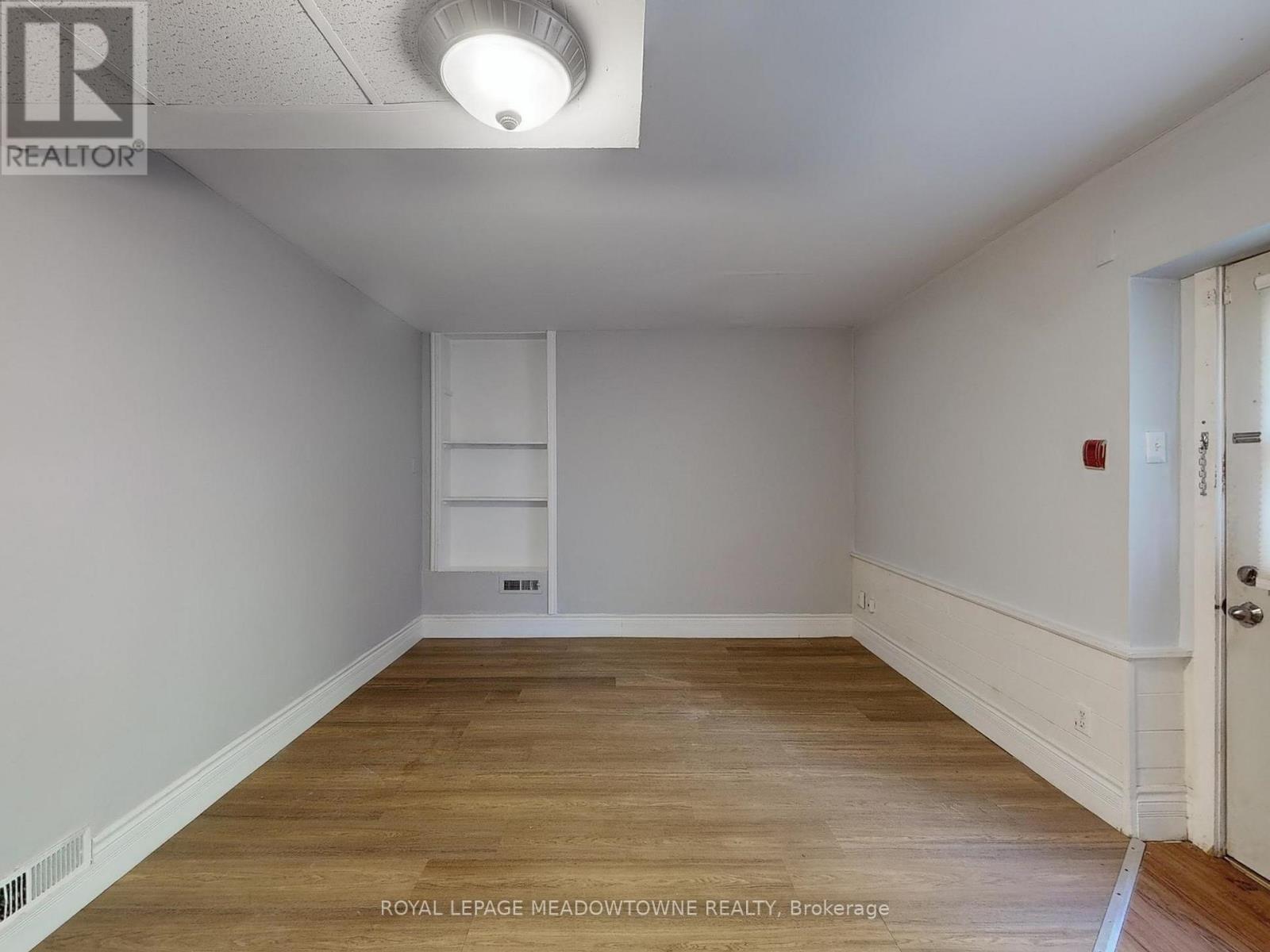 6 - 12 Wesleyan Street, Halton Hills (Georgetown), Ontario  L7G 2E1 - Photo 12 - W12609226