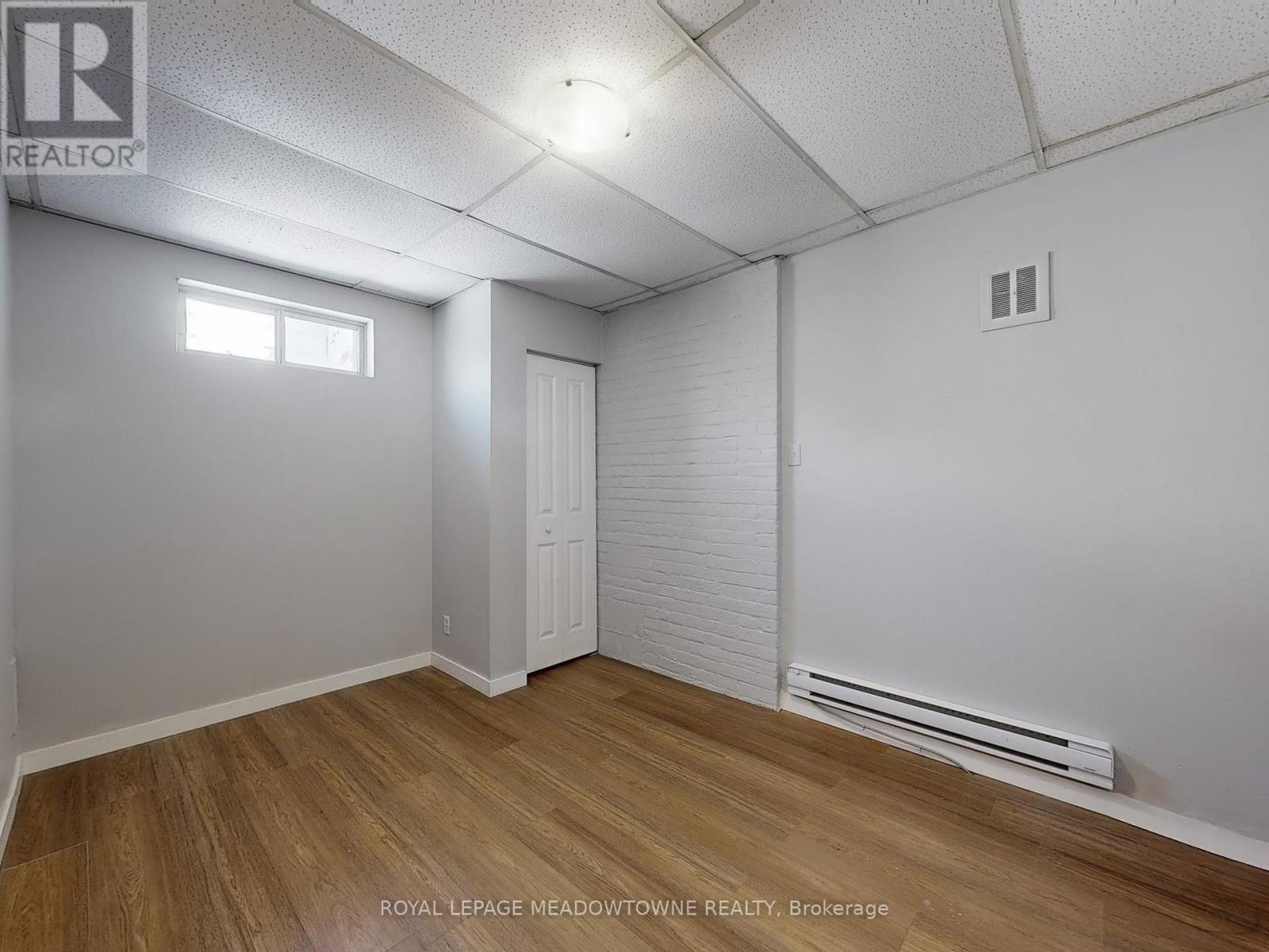 6 - 12 Wesleyan Street, Halton Hills (Georgetown), Ontario  L7G 2E1 - Photo 17 - W12609226