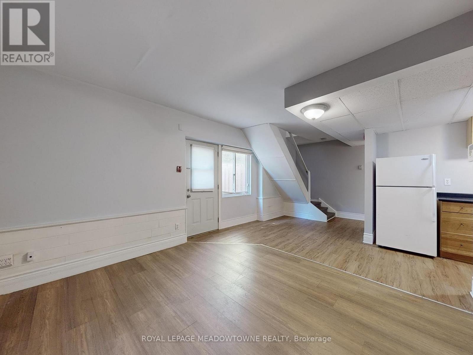 6 - 12 Wesleyan Street, Halton Hills (Georgetown), Ontario  L7G 2E1 - Photo 9 - W12609226