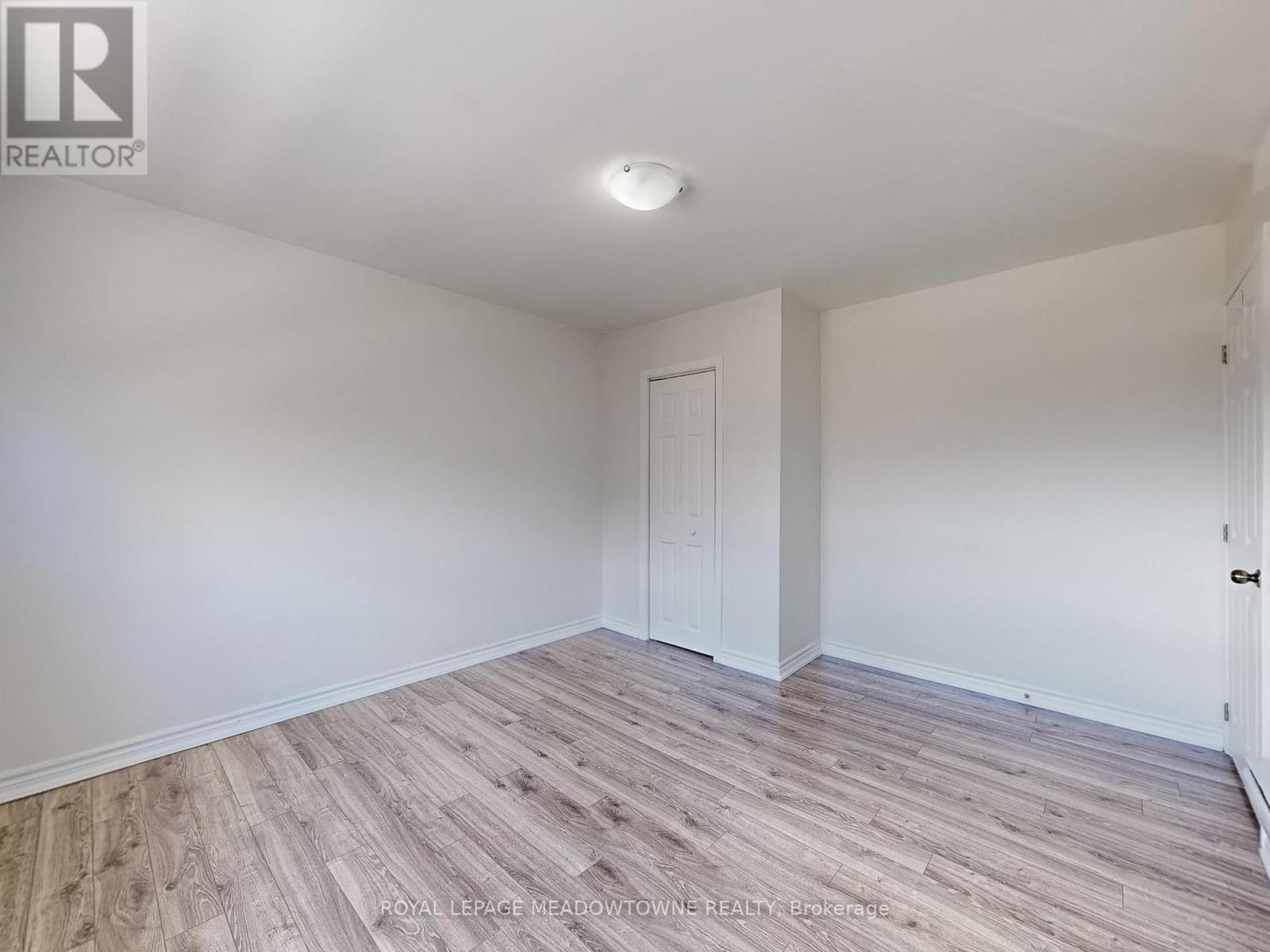 1 - 12 Wesleyan Street, Halton Hills (Georgetown), Ontario  L7G 2E1 - Photo 15 - W12609254