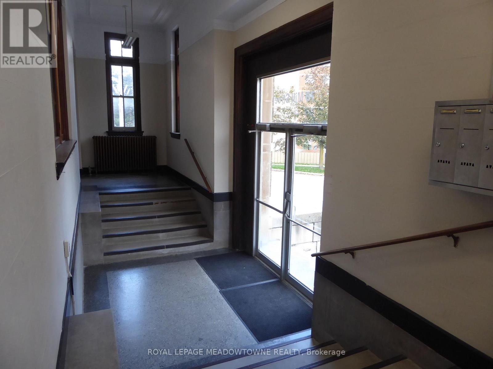 10 - 70 Mill Street, Halton Hills (Georgetown), Ontario  L7G 2C9 - Photo 21 - W12609318