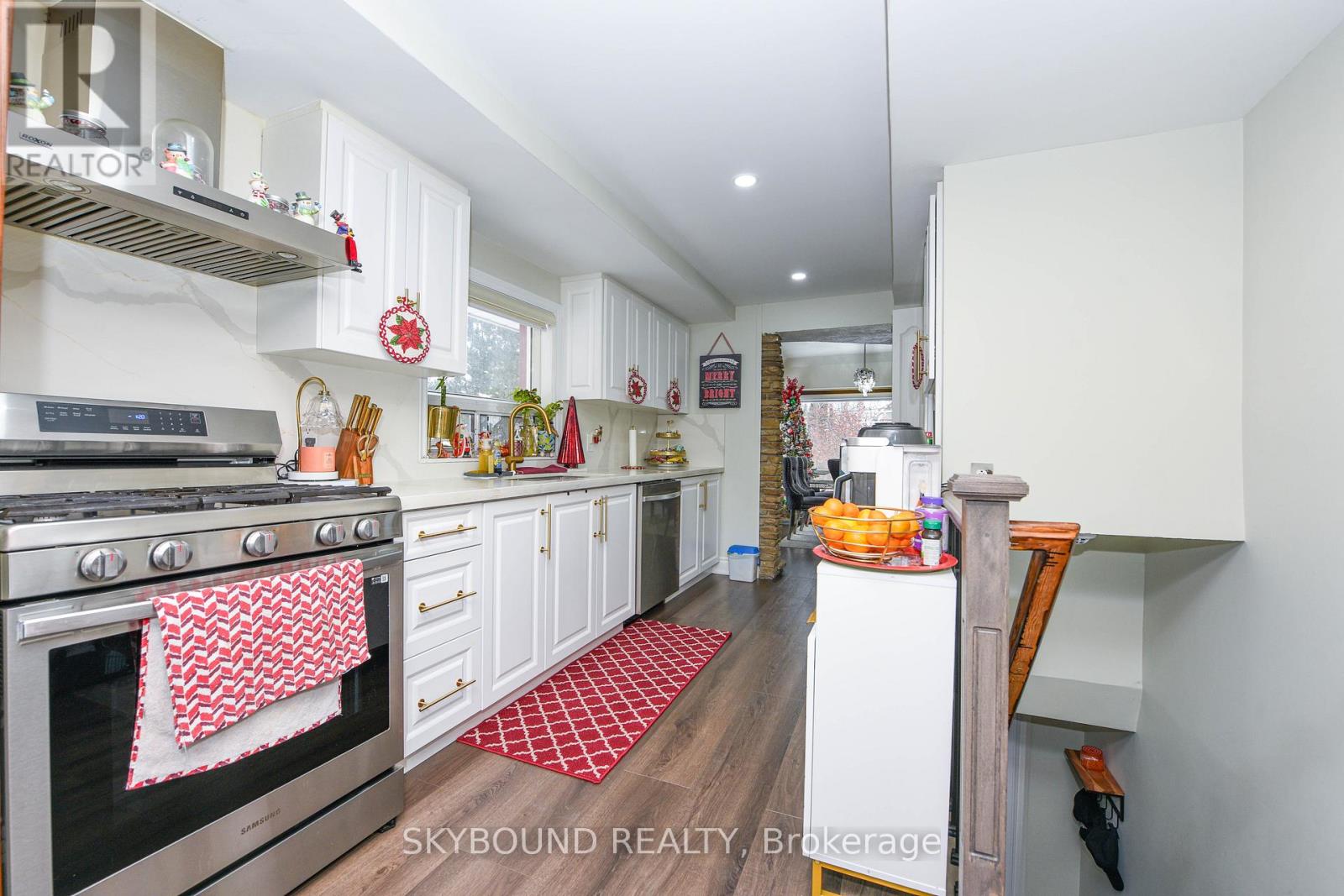 32 Victoria Avenue, Halton Hills (Ac Acton), Ontario  L7J 1Y9 - Photo 13 - W12633380