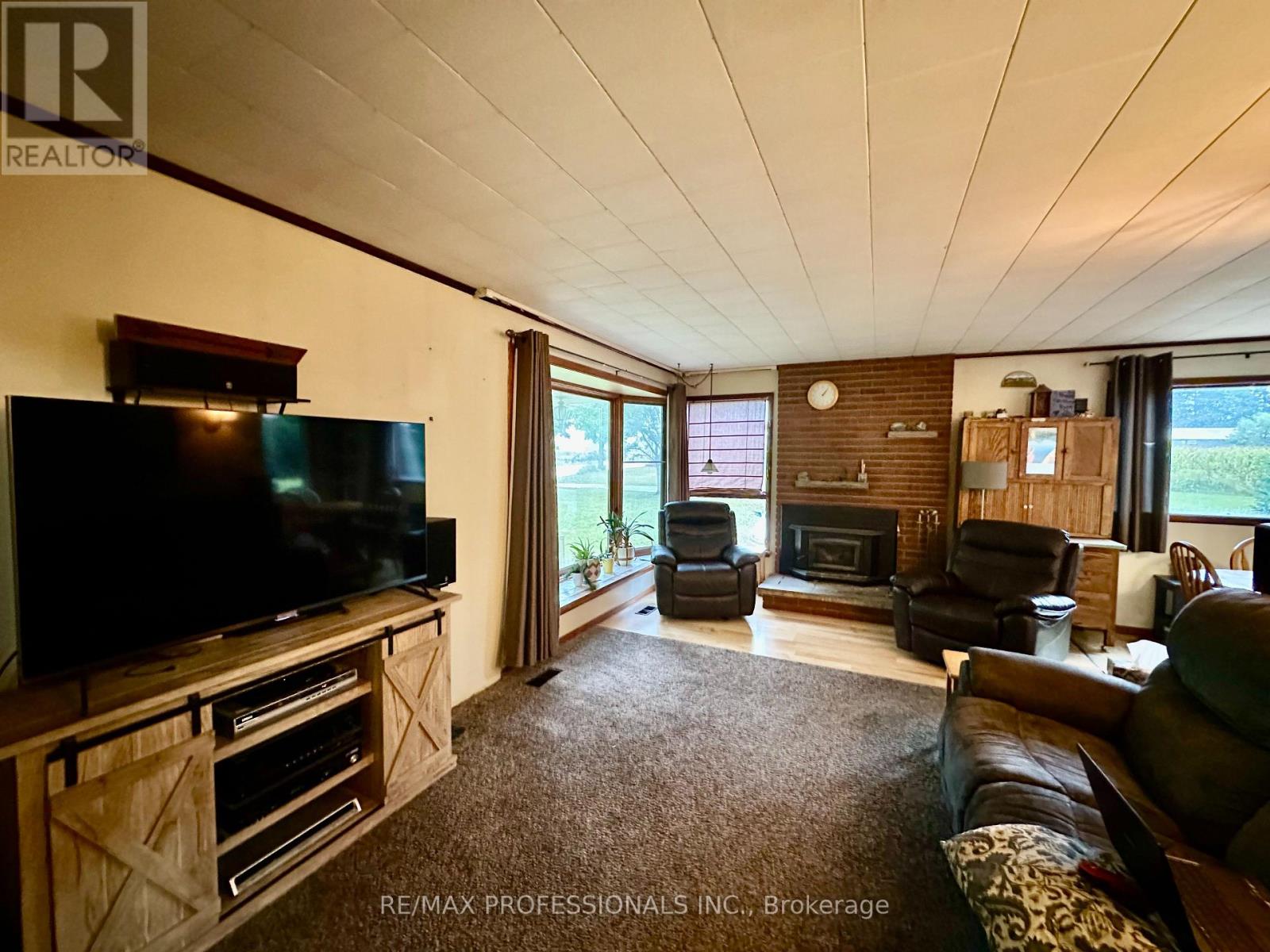 13958 Trafalgar Road, Halton Hills (Rural Halton Hills), Ontario  L7G 4S4 - Photo 3 - W12654818