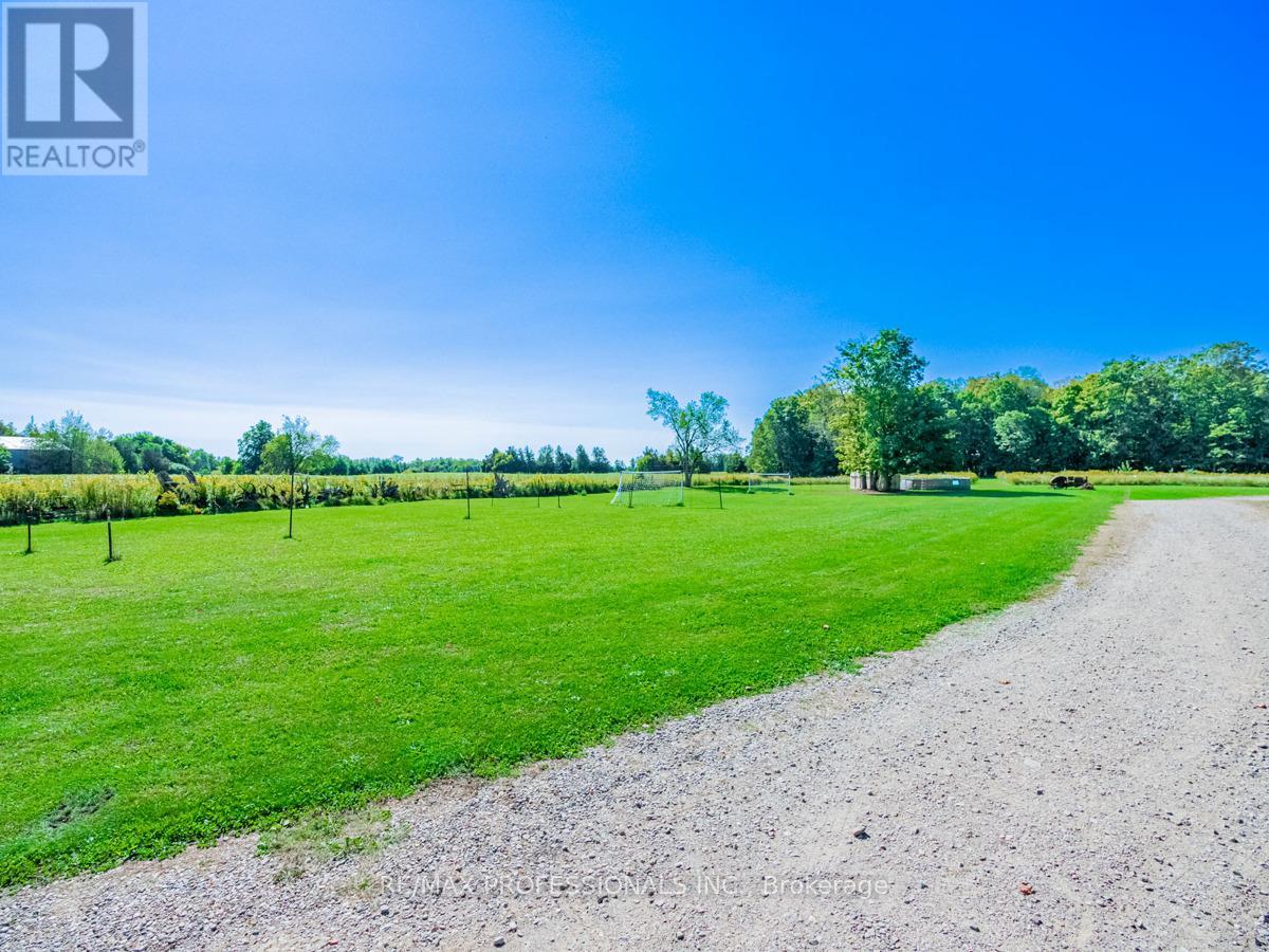 13908 Trafalgar Road, Halton Hills (Rural Halton Hills), Ontario  L7G 4S4 - Photo 25 - W12654820