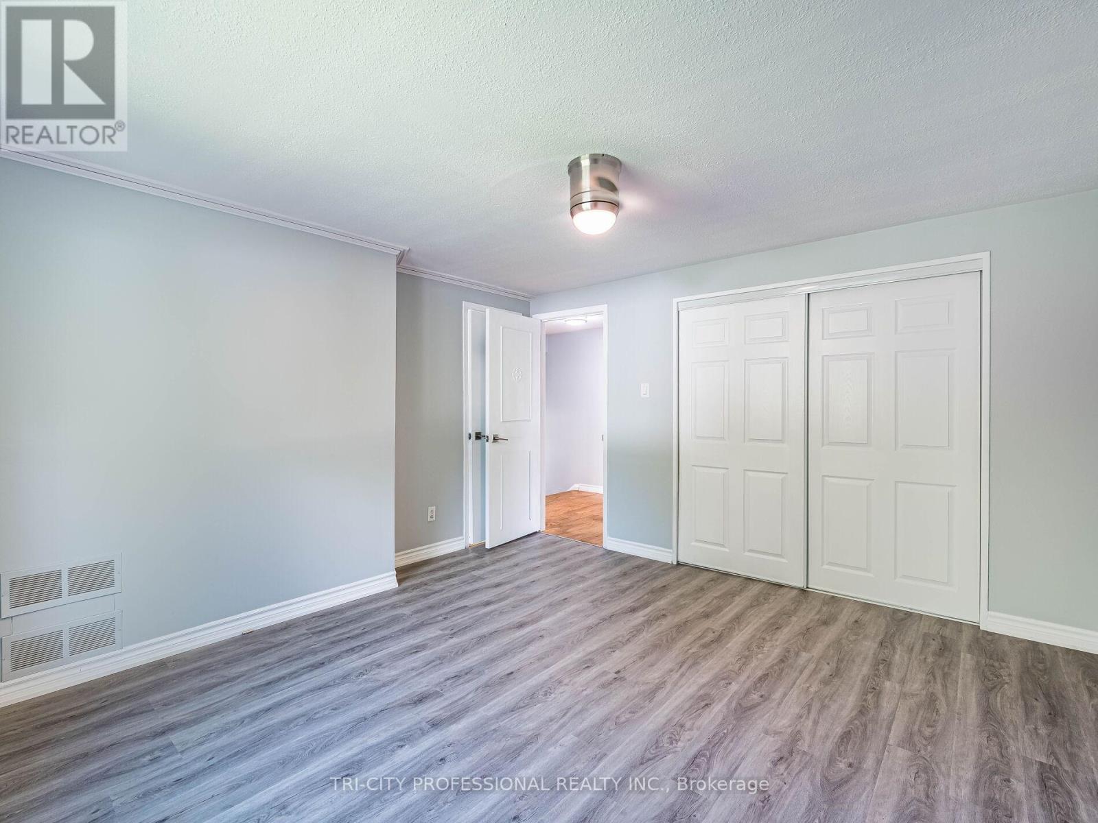 172 Mountainview Road S, Halton Hills (Georgetown), Ontario  L7G 4K7 - Photo 27 - W12657134