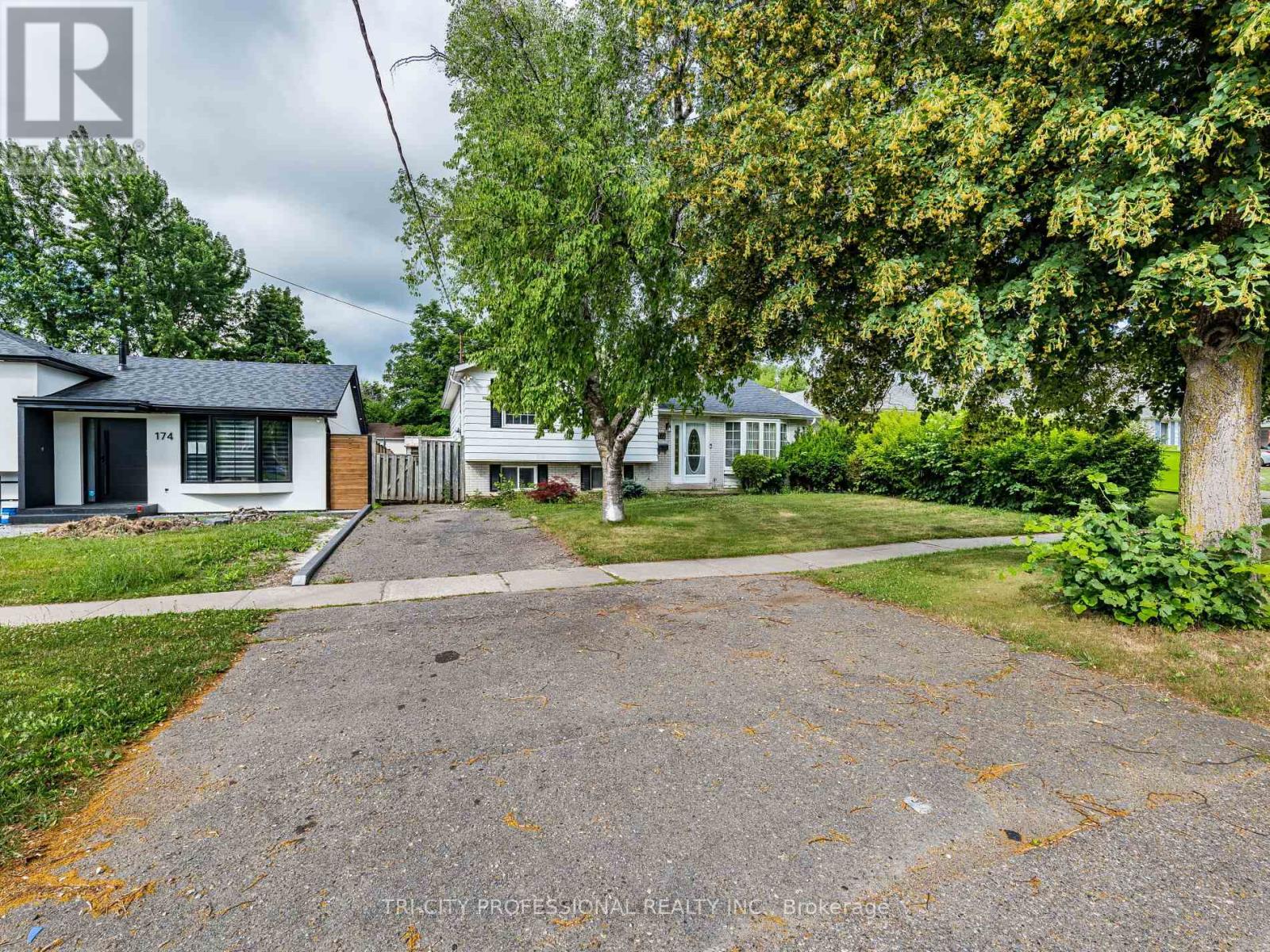 172 Mountainview Road S, Halton Hills (Georgetown), Ontario  L7G 4K7 - Photo 6 - W12657134