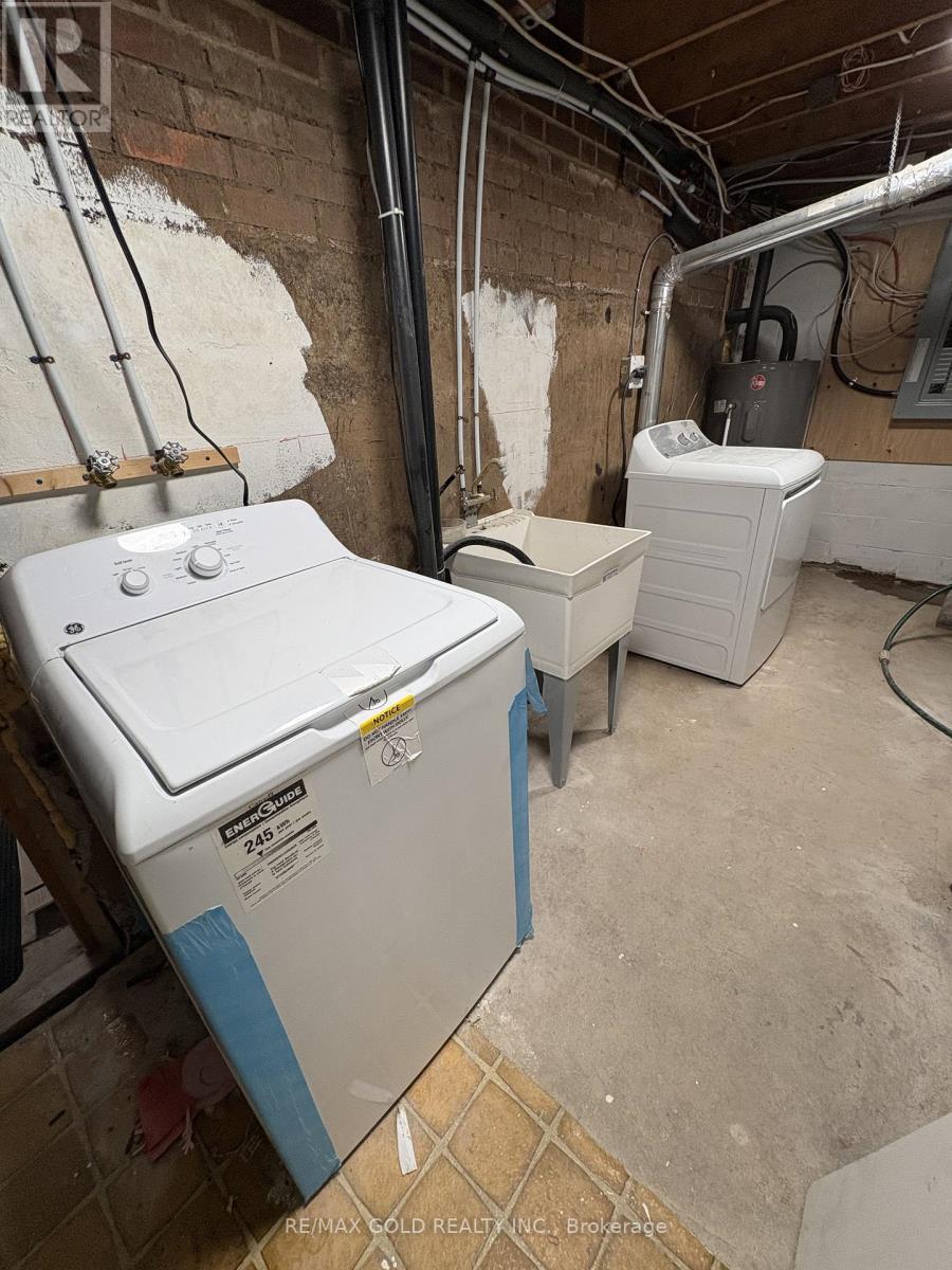 Bsmt - 6520 32 Side Road, Halton Hills (Ac Acton), Ontario  L7J 2L7 - Photo 12 - W12657334