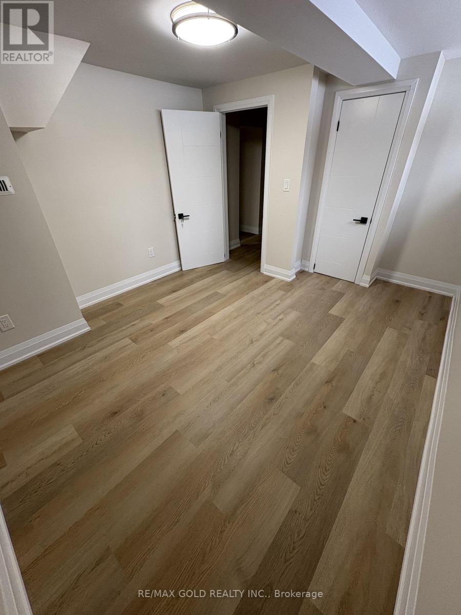 Bsmt - 6520 32 Side Road, Halton Hills (Ac Acton), Ontario  L7J 2L7 - Photo 9 - W12657334