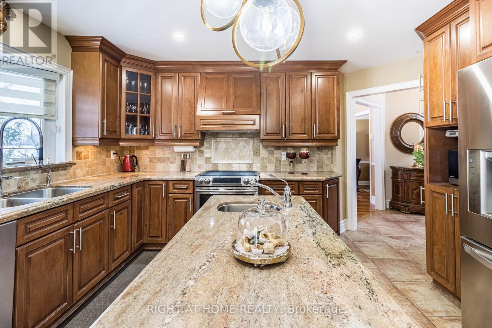 13250 Tenth Side Road, Halton Hills (Rural Halton Hills), Ontario  L7G 4S5 - Photo 12 - W12657786